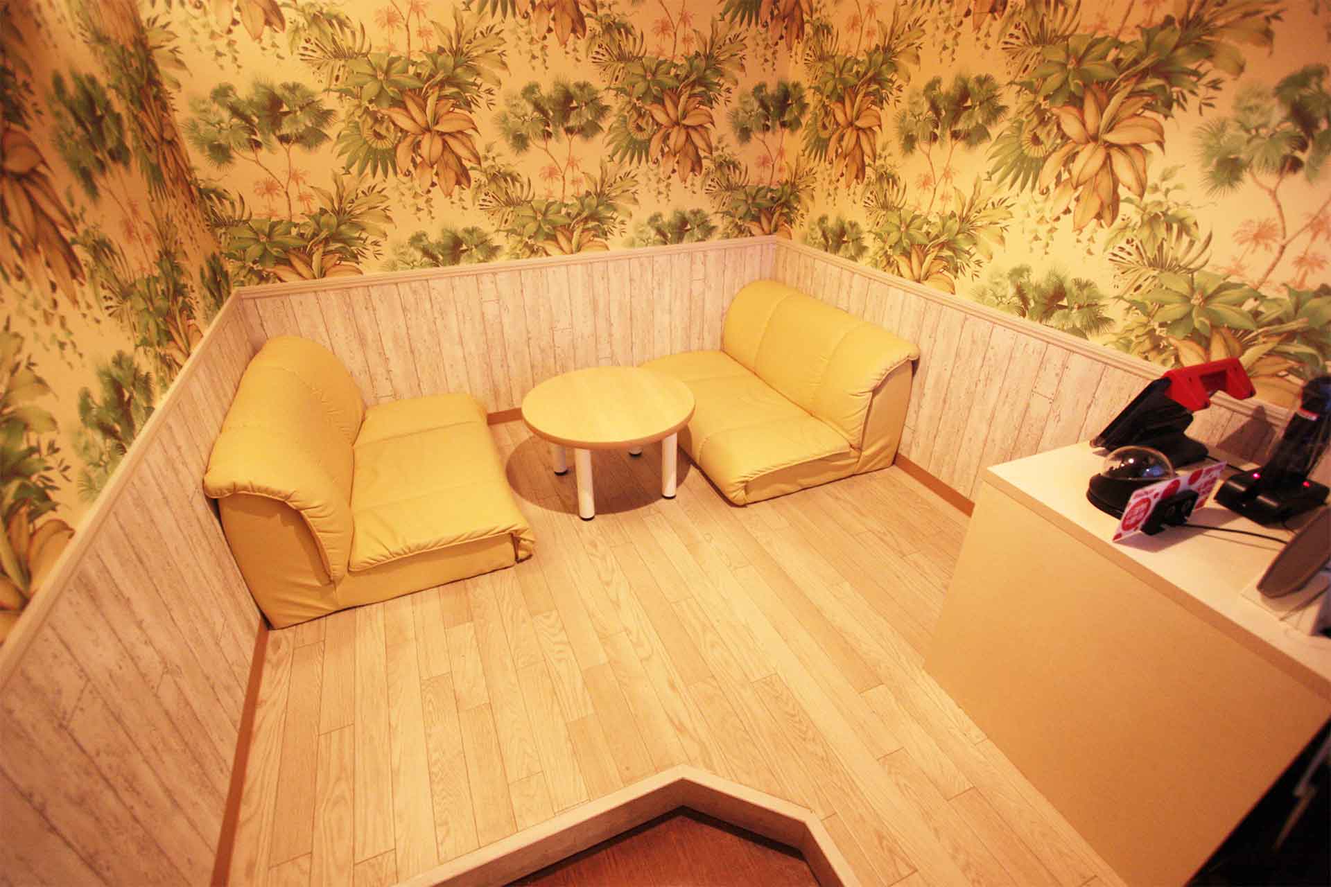 ローソファールーム