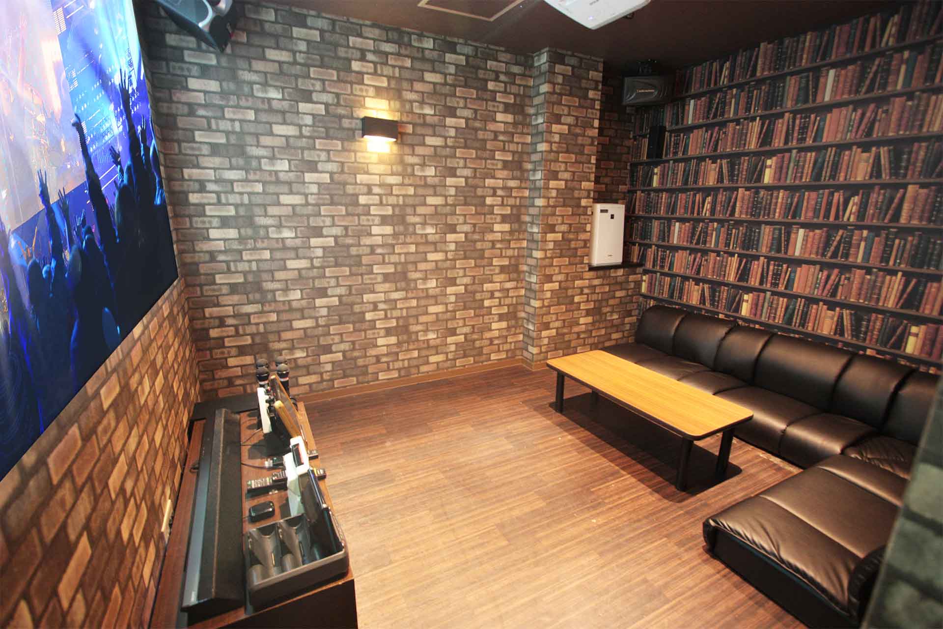 ホームシアタールーム（Blu-ray/ミラーリング設置）