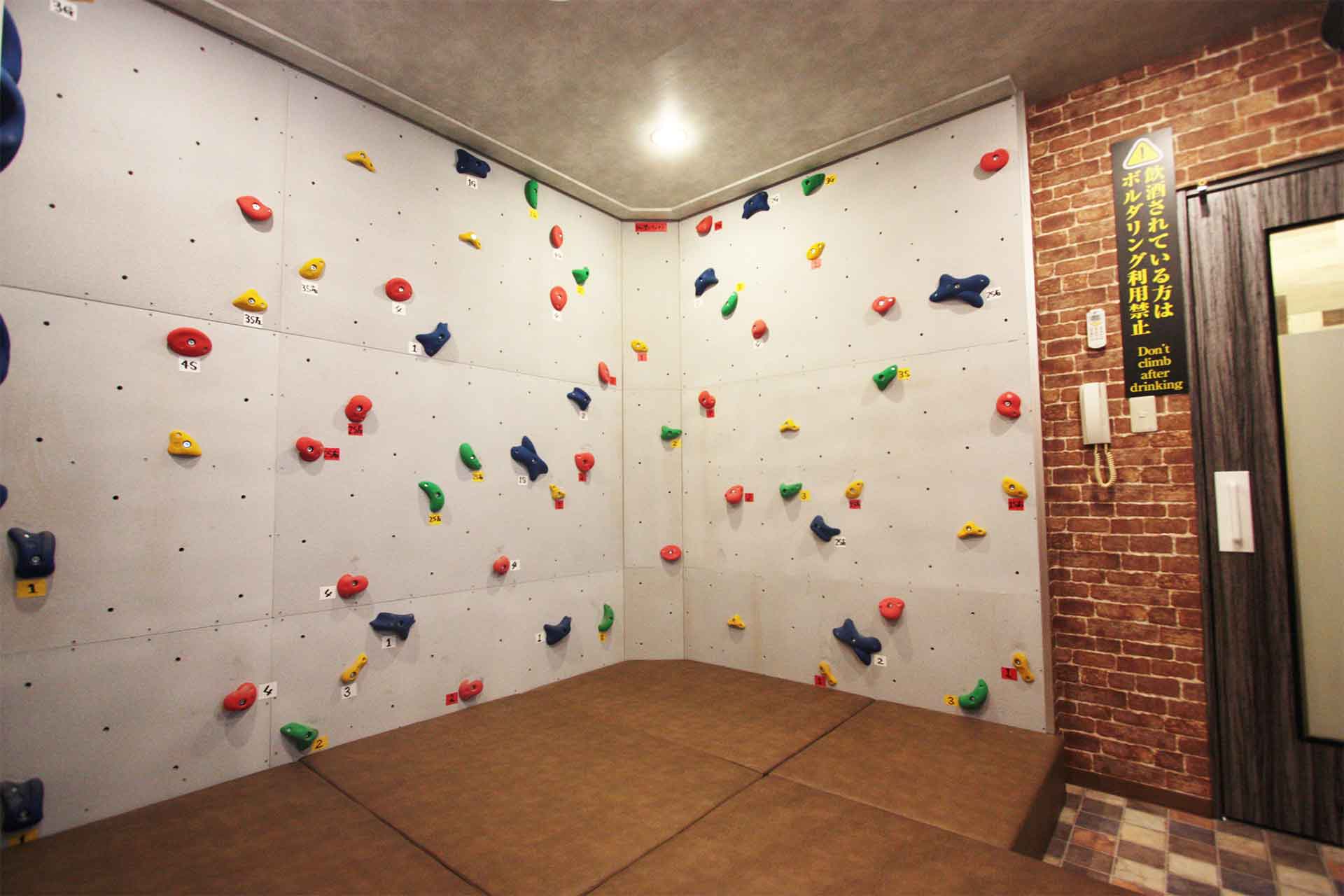 ボルダリングルーム（Blu-ray/DVD設置）