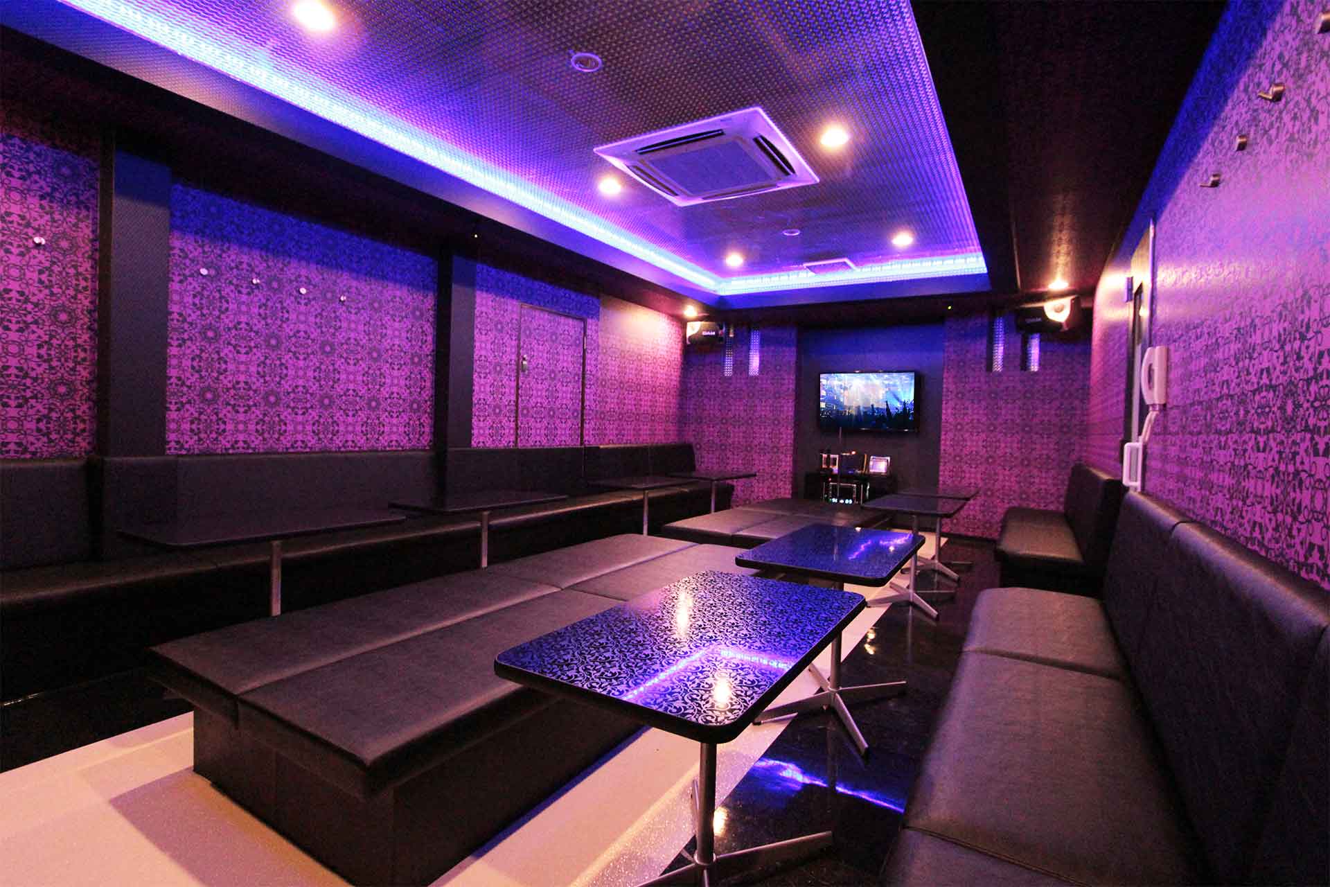 パーティールーム（DAZN設置）