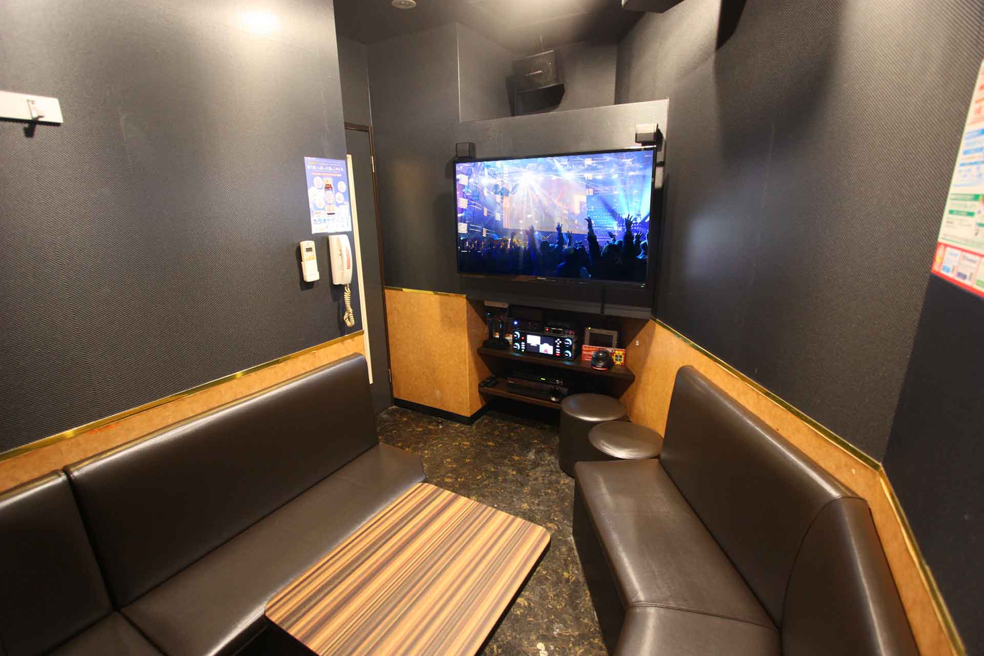 ホームシアタールーム（Blu-ray/DVD設置）