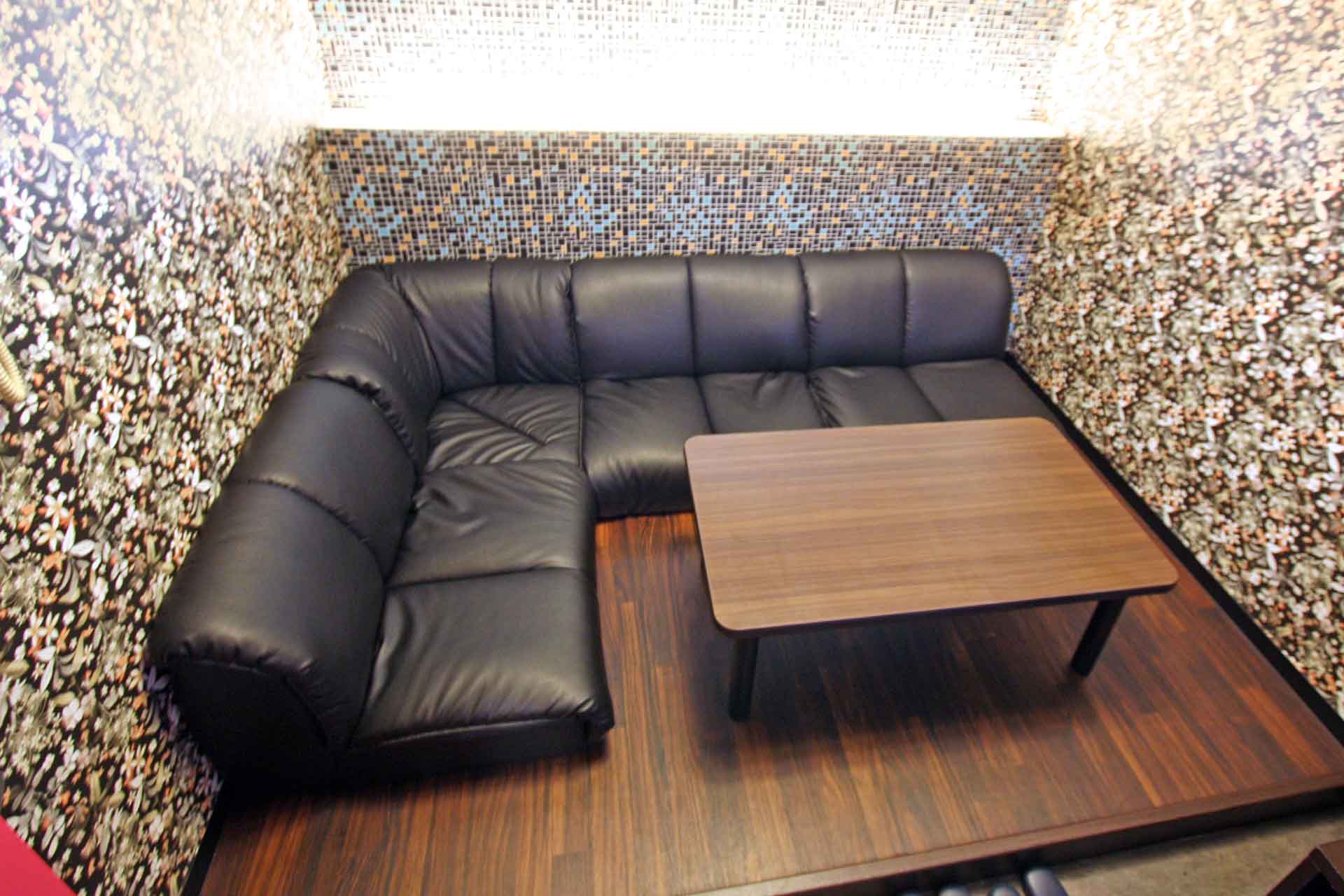 ローソファールーム