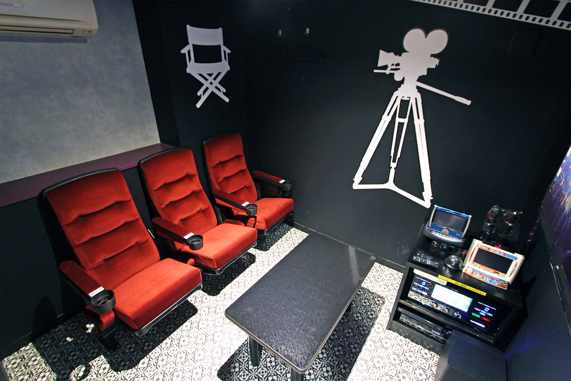 シアタールーム（Blu-ray/DVD設置）