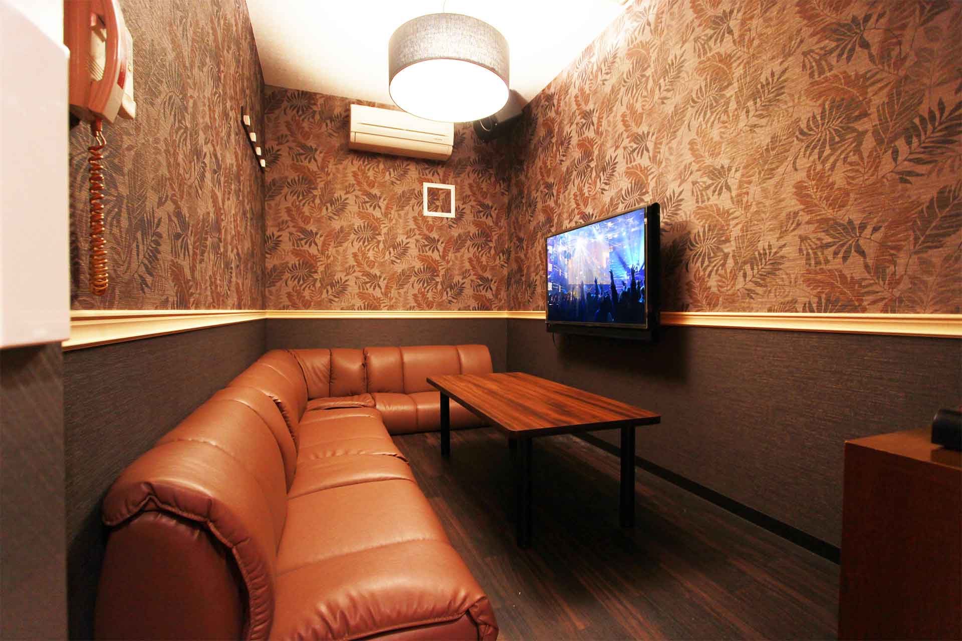 ローソファールーム