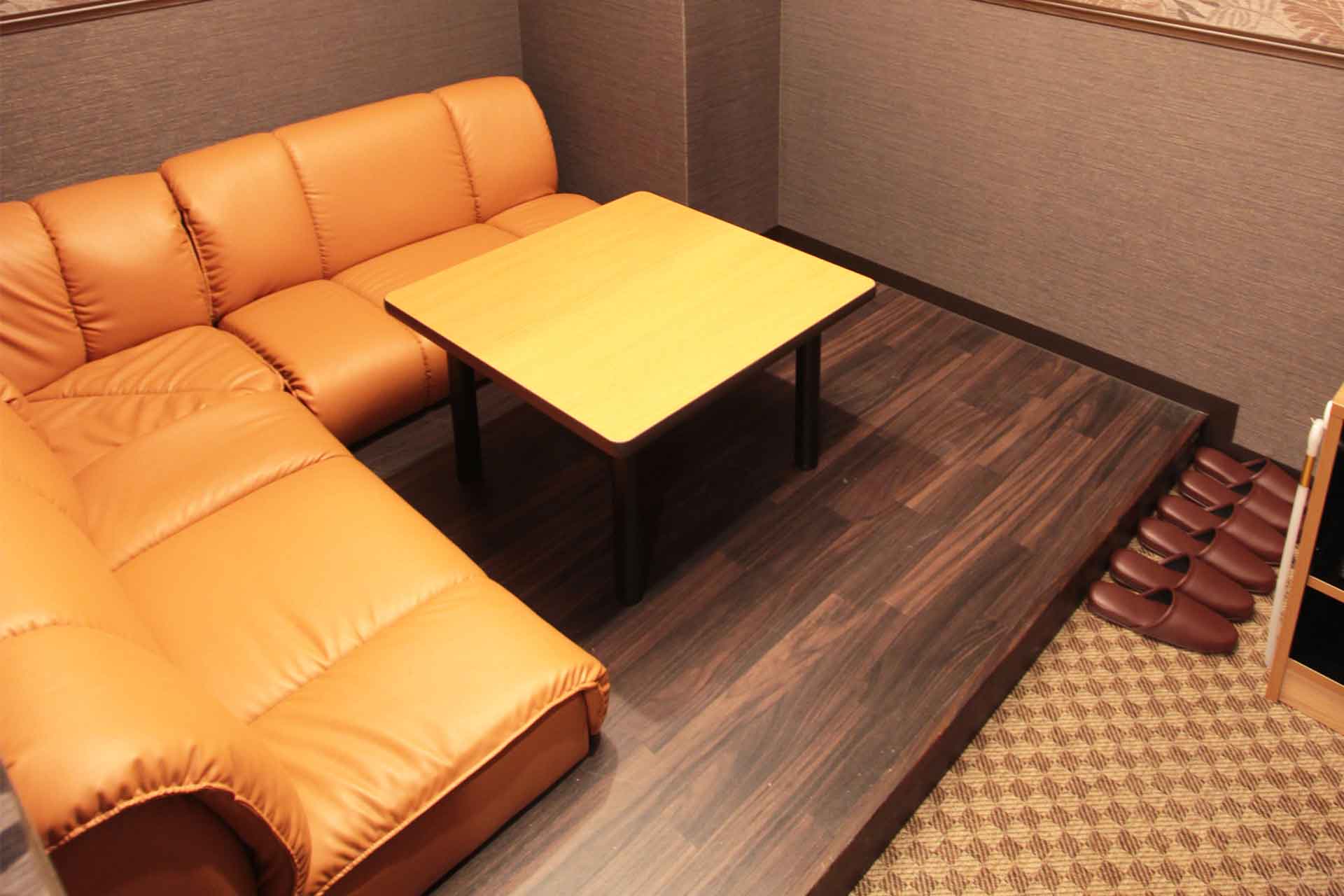 ローソファールーム