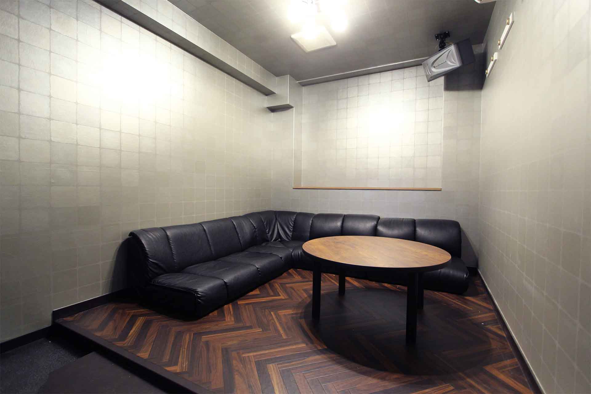 ローソファールーム