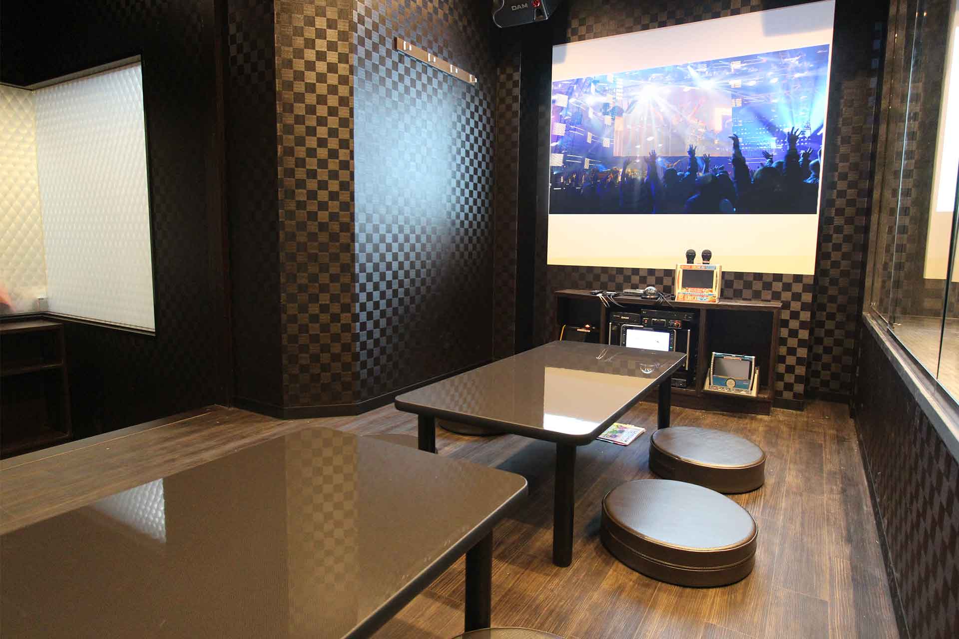 プロジェクタールーム