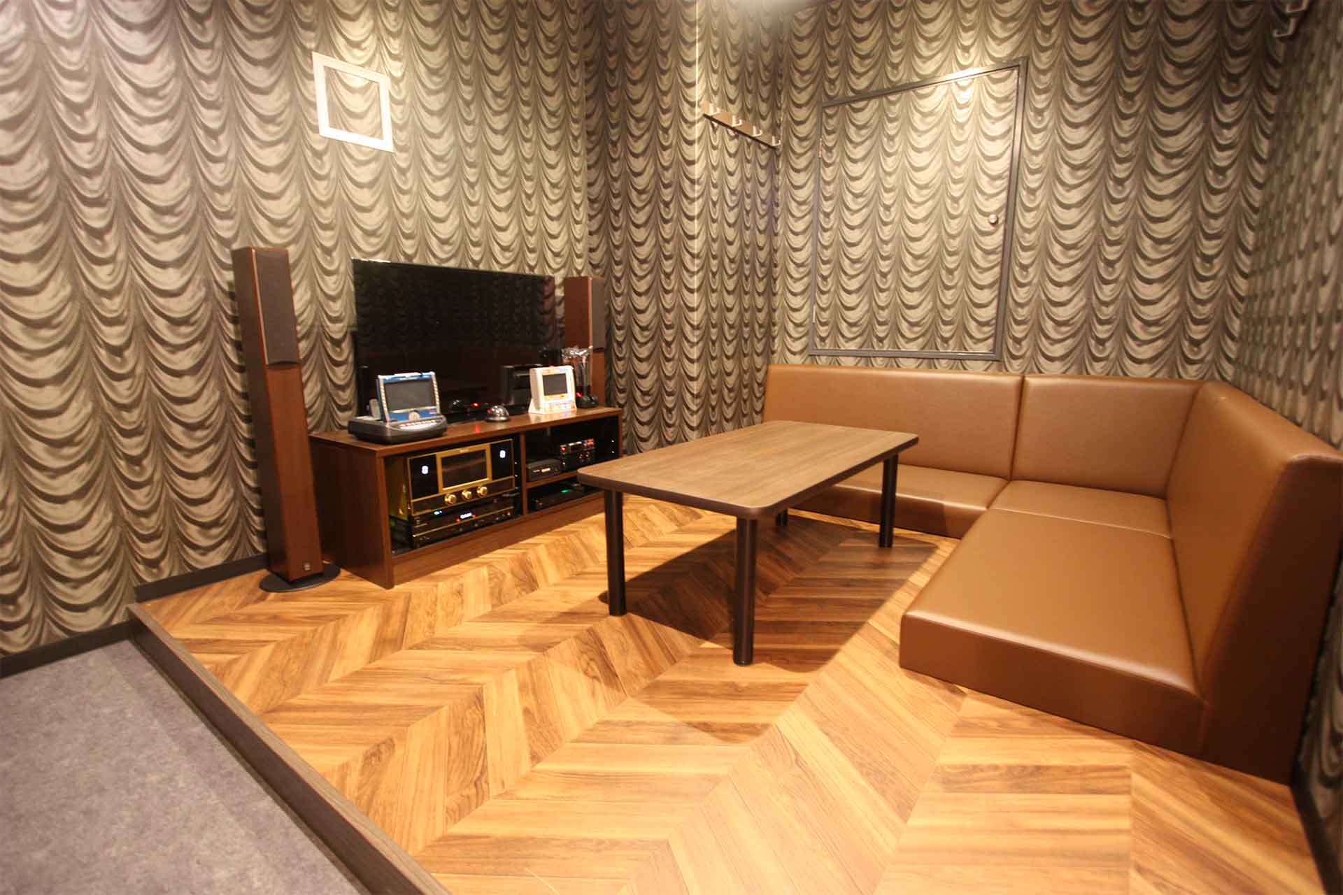 ホームシアタールーム（Blu-ray/DVD設置）