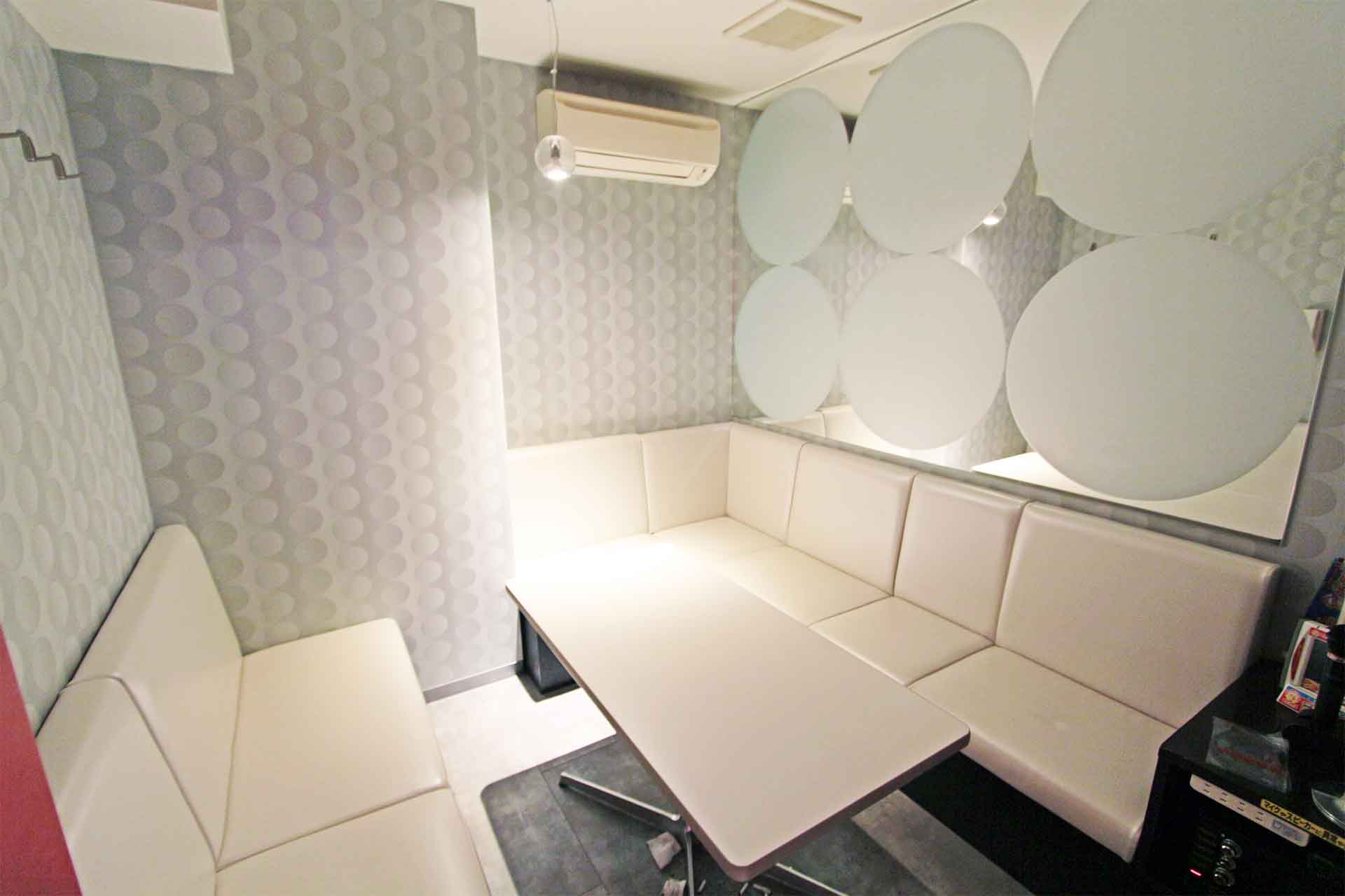 シャイニールーム