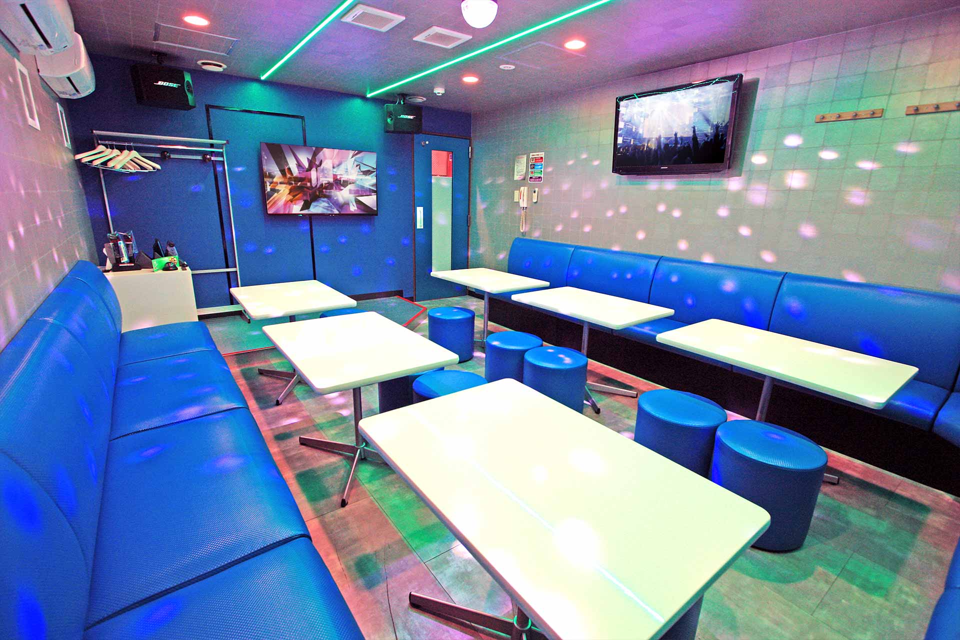 ステージルーム（DAZN設置）