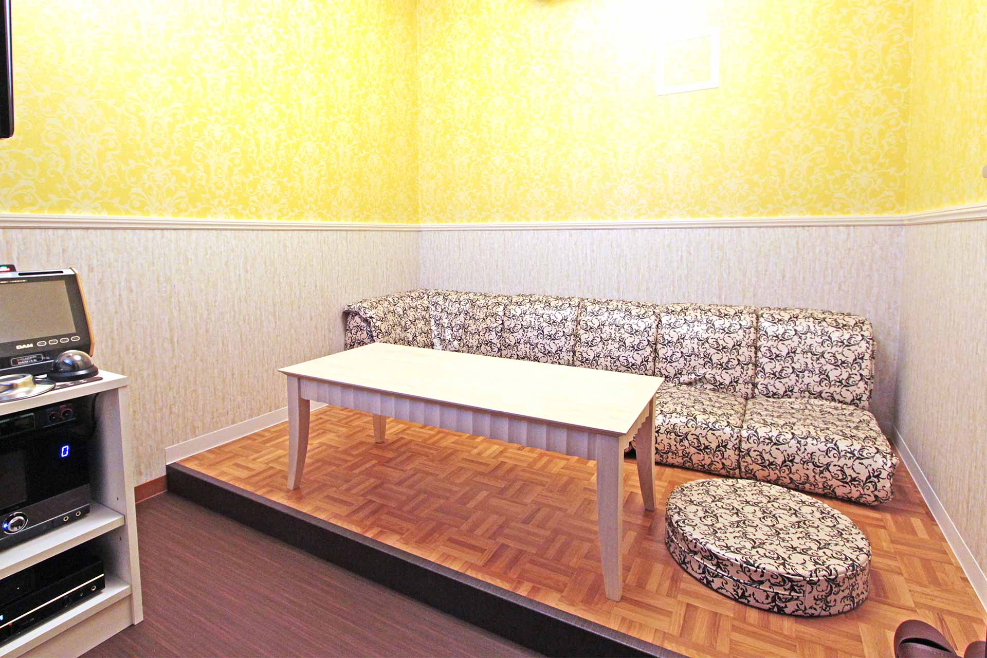 ローソファールーム（Blu-ray/DVD設置）