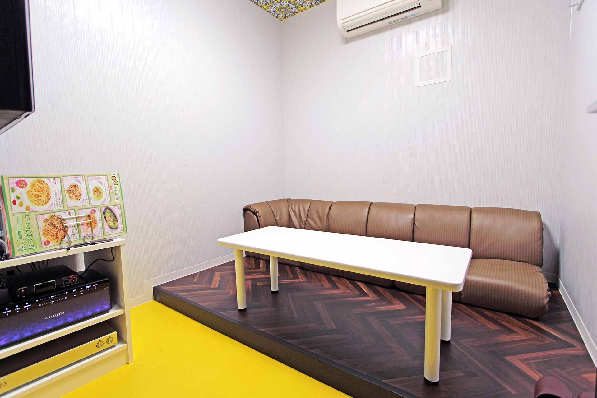 ローソファールーム（ミラーリング設置）