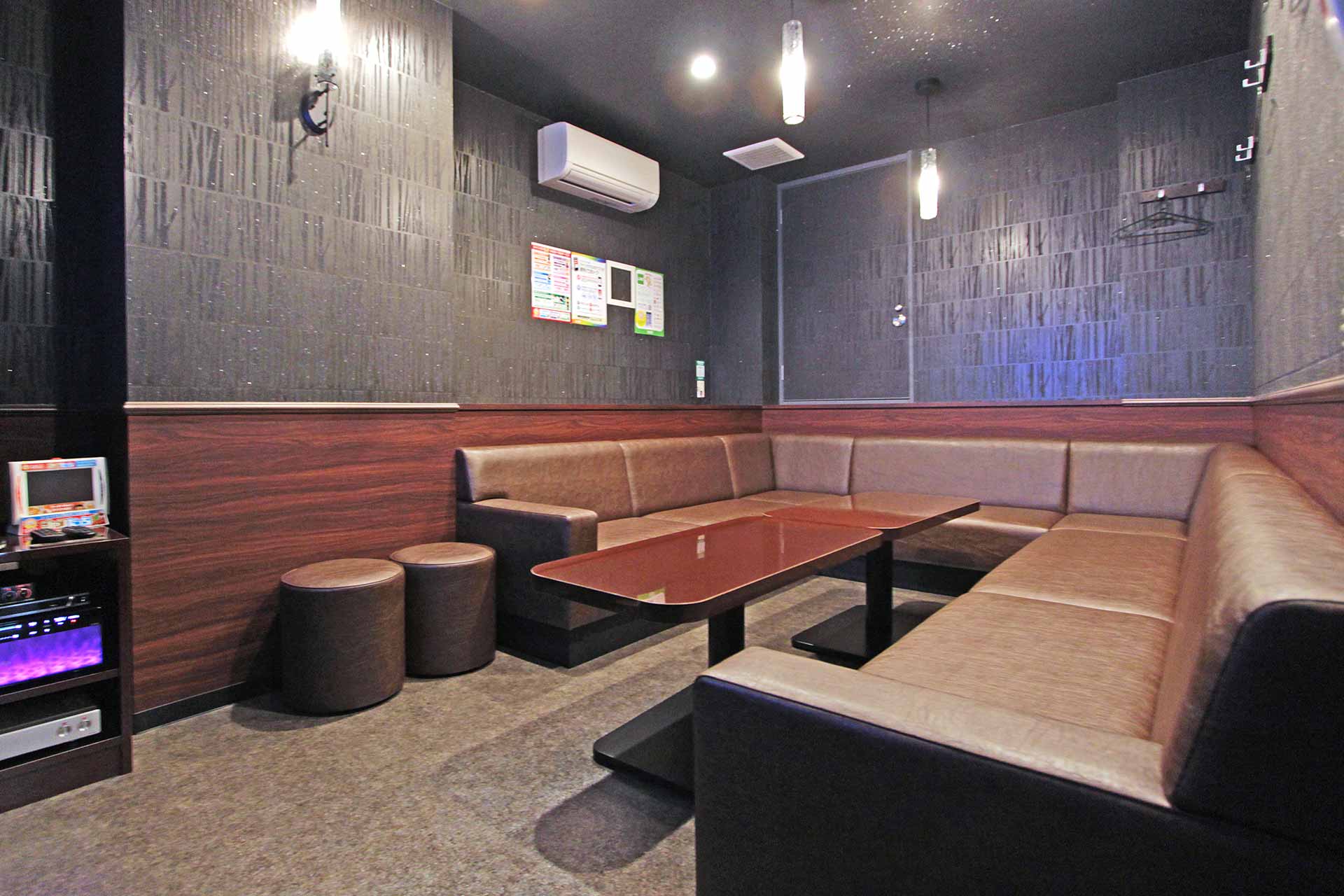 パーティールーム（Blu-ray/DVD設置）