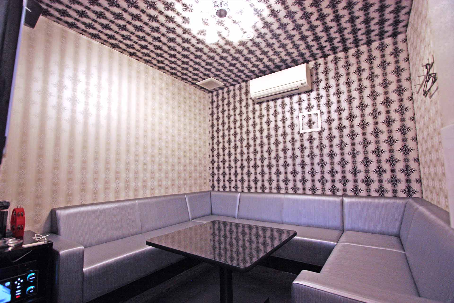 レセプションルーム（Blu-ray/DVD設置）