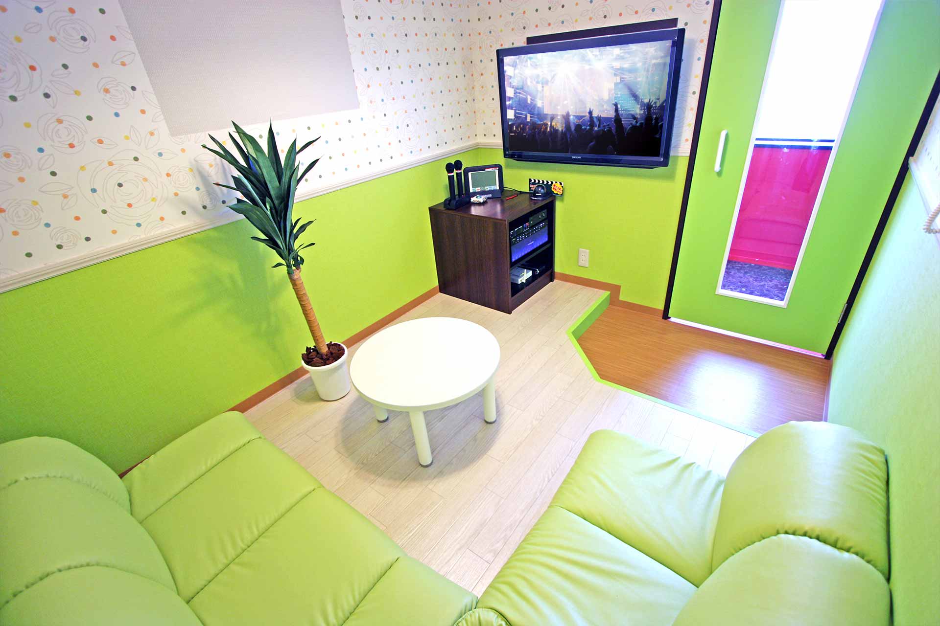 ローソファールーム