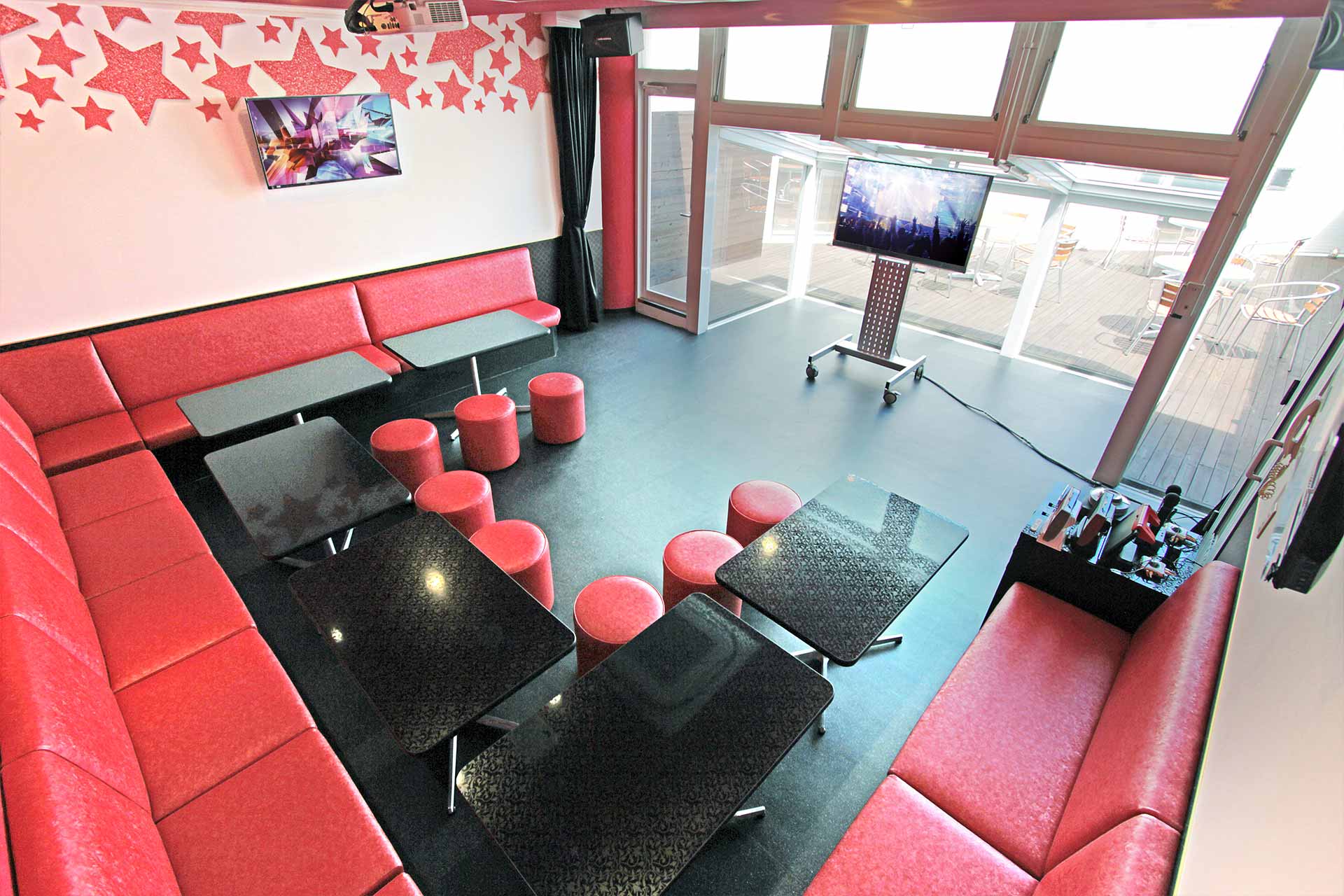 ウッドテラスルーム