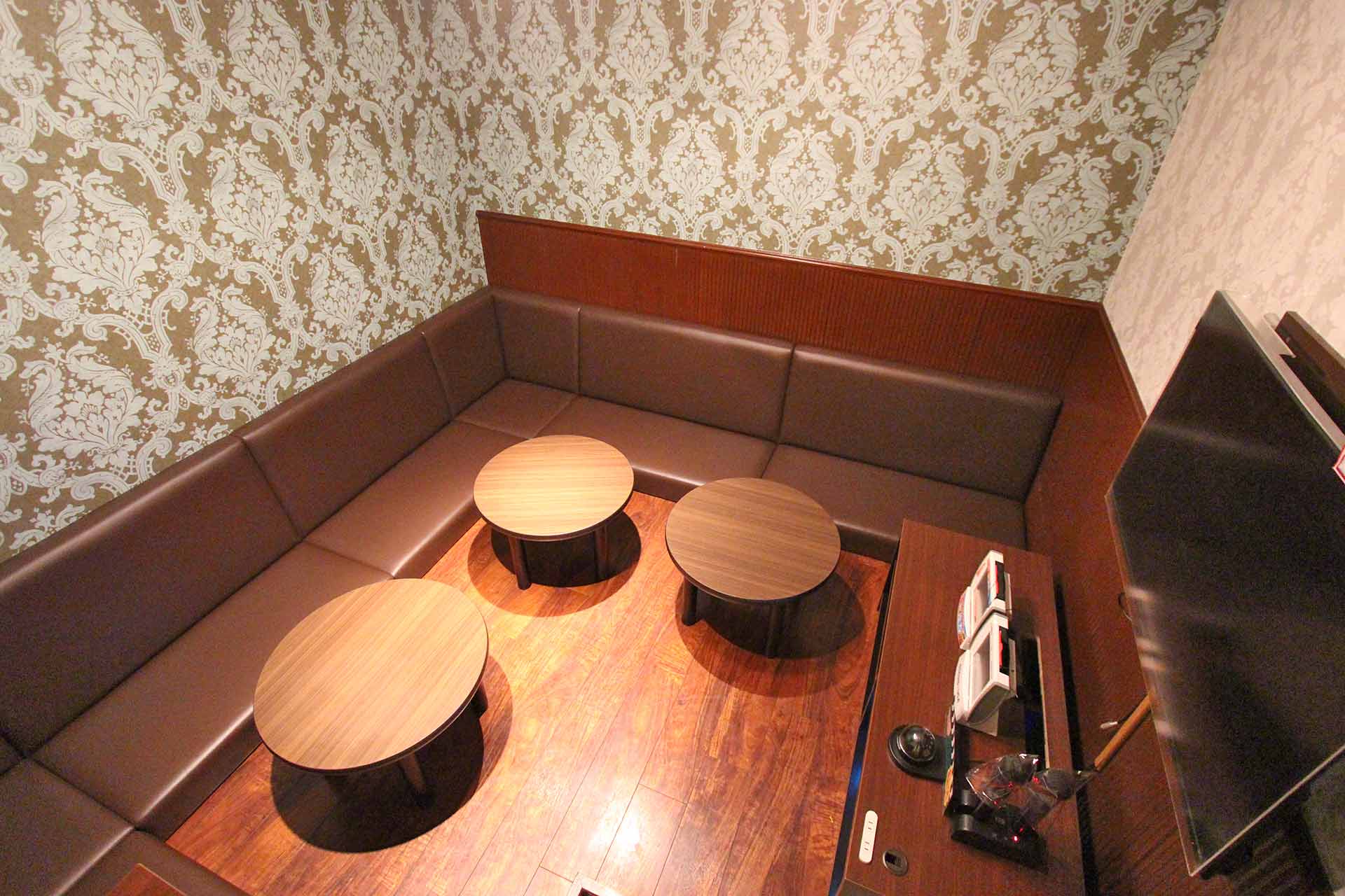 ローソファールーム（Blu-ray/DVD設置）