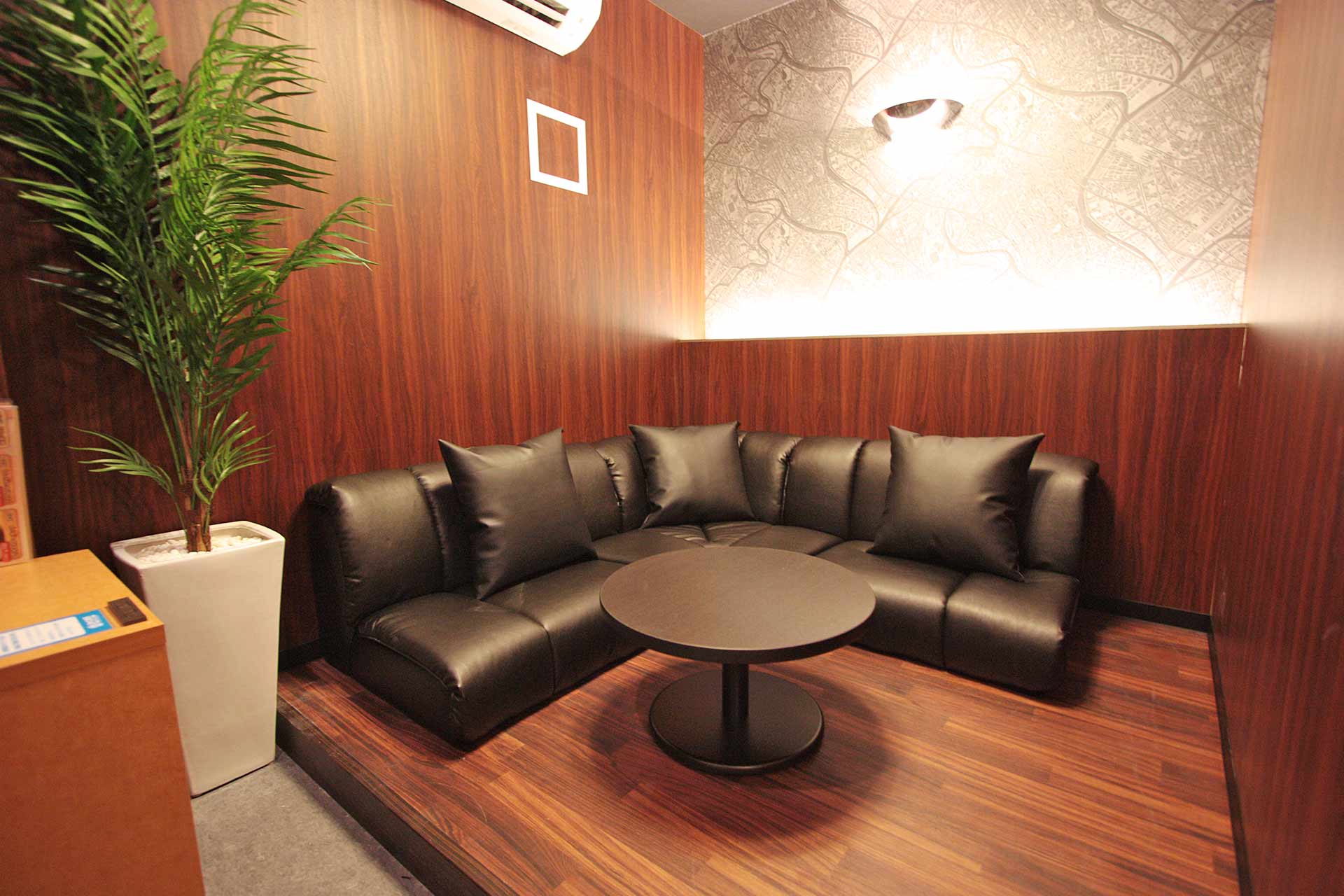 ローソファールーム