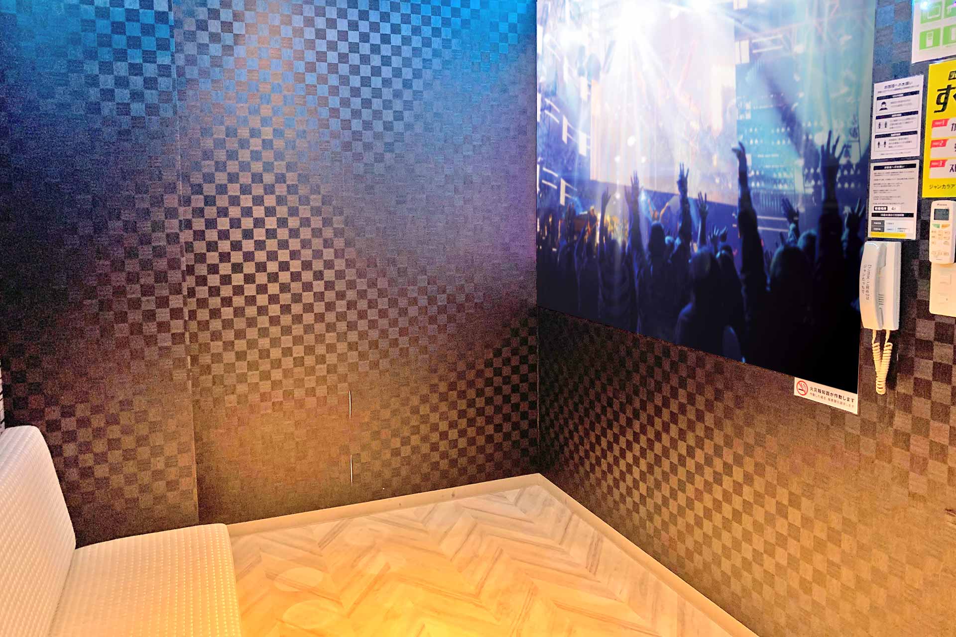 プロジェクタールーム（Blu-ray/ミラーリング設置）