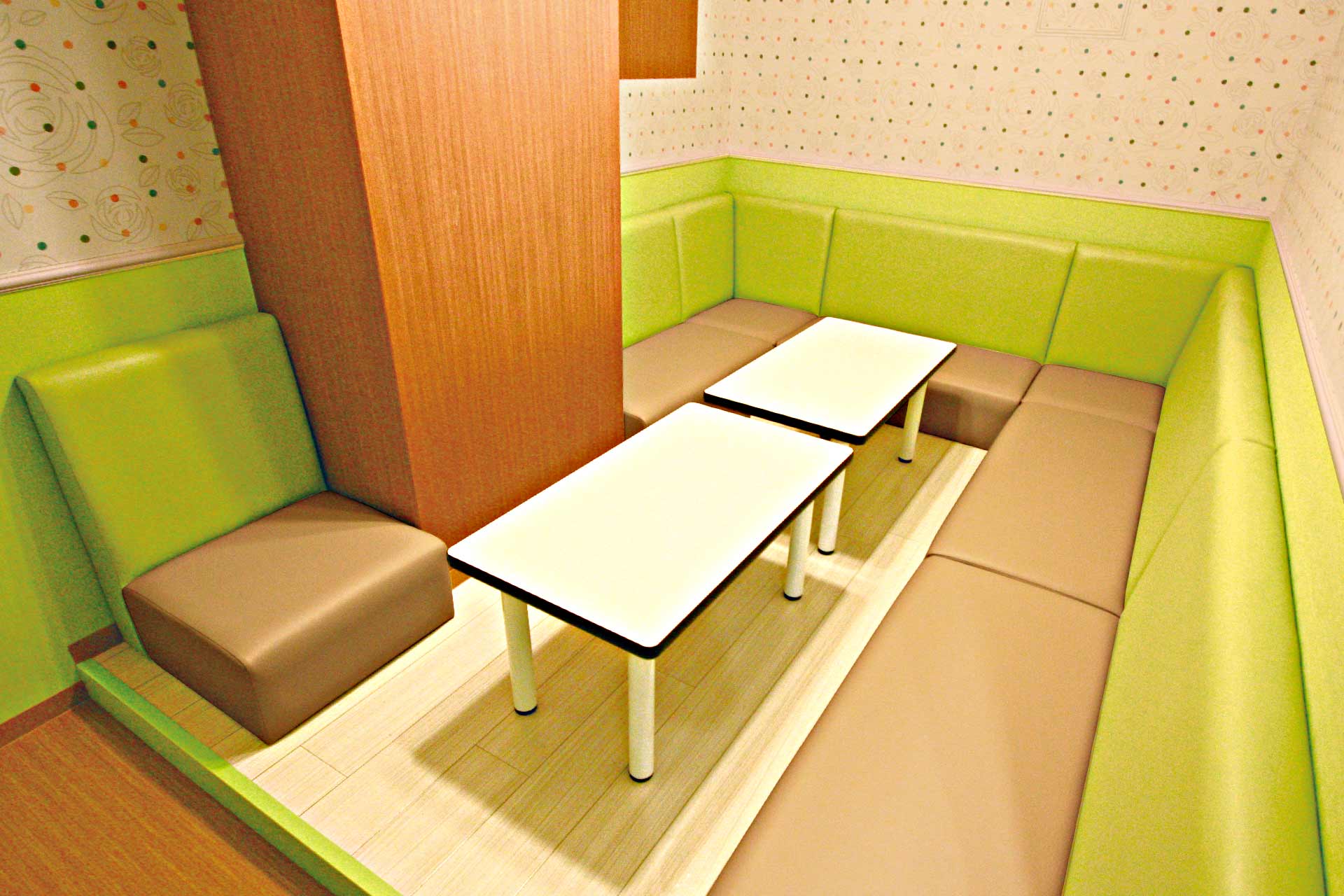 ローソファールーム