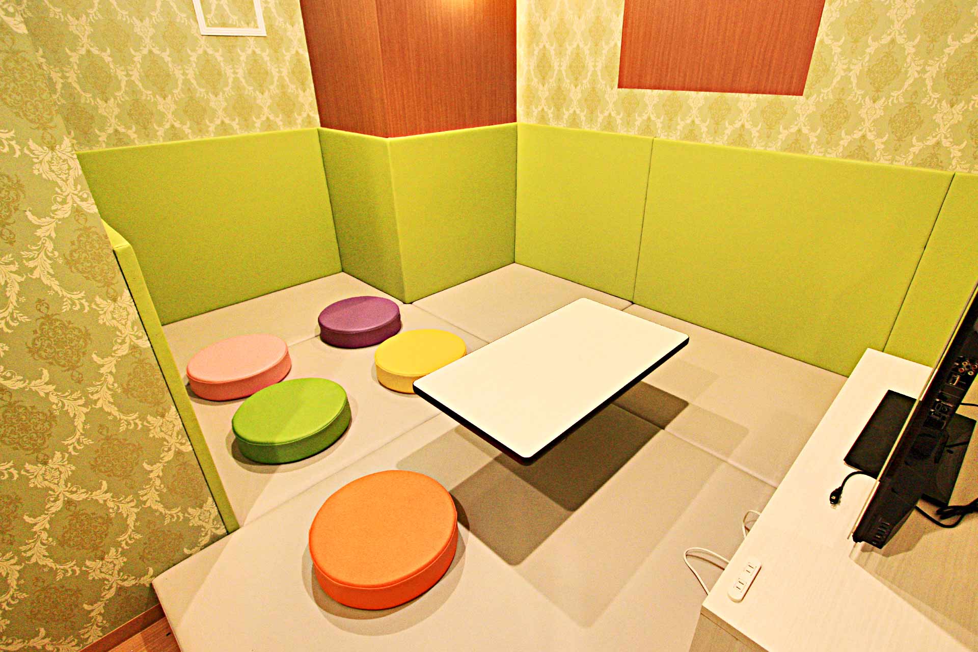 マットルーム（DVD設置）