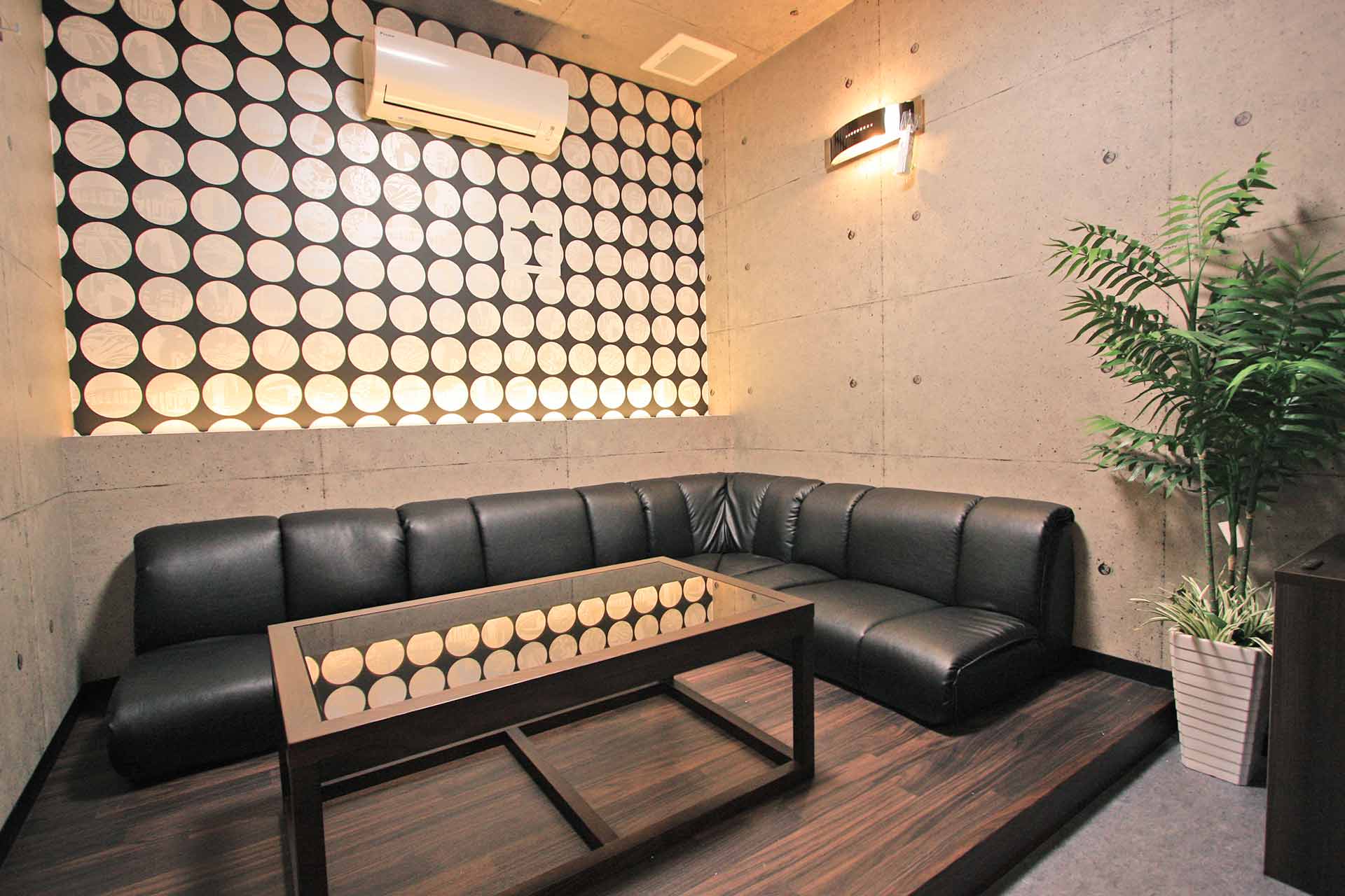 ローソファールーム