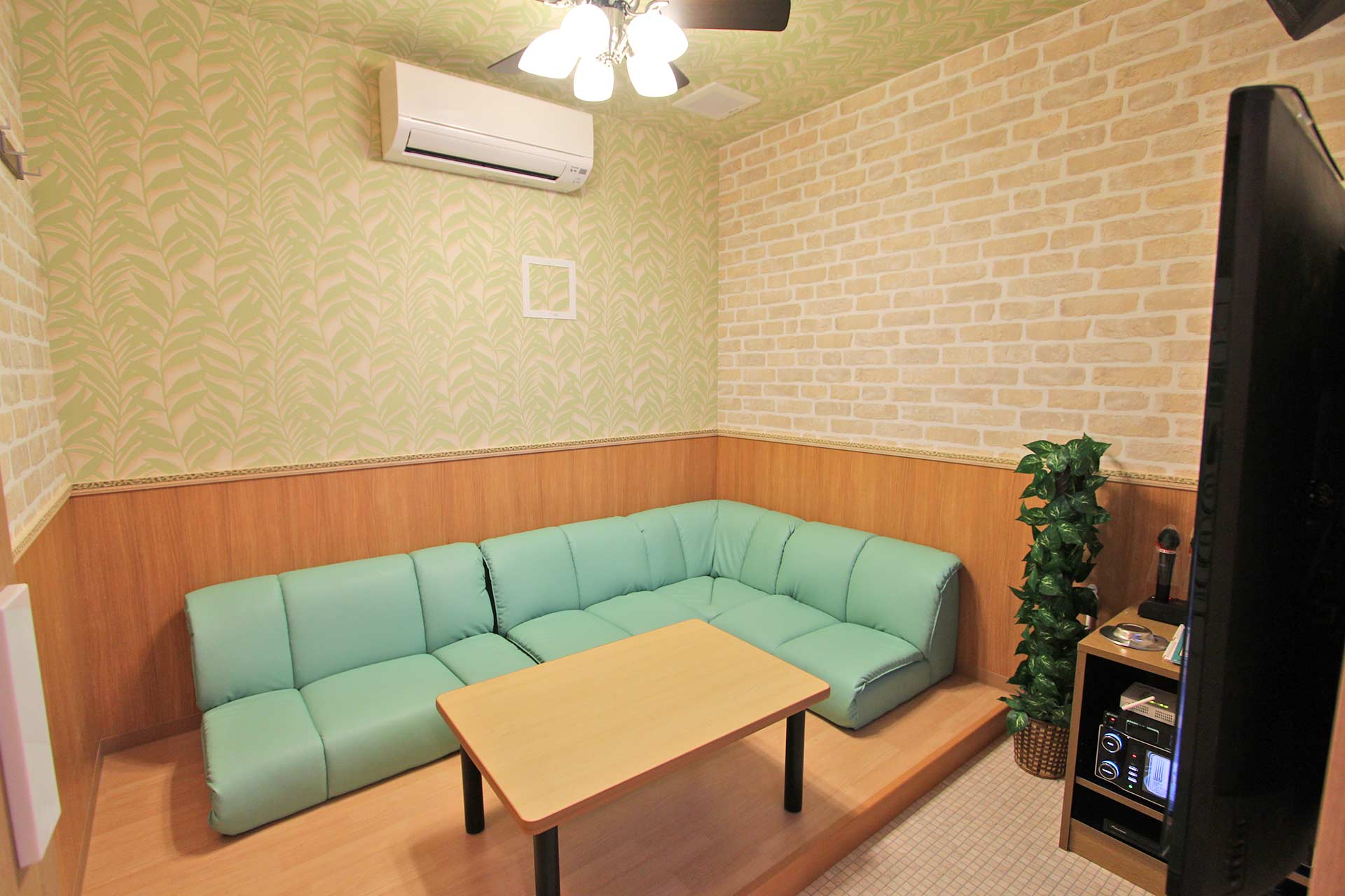 ローソファールーム