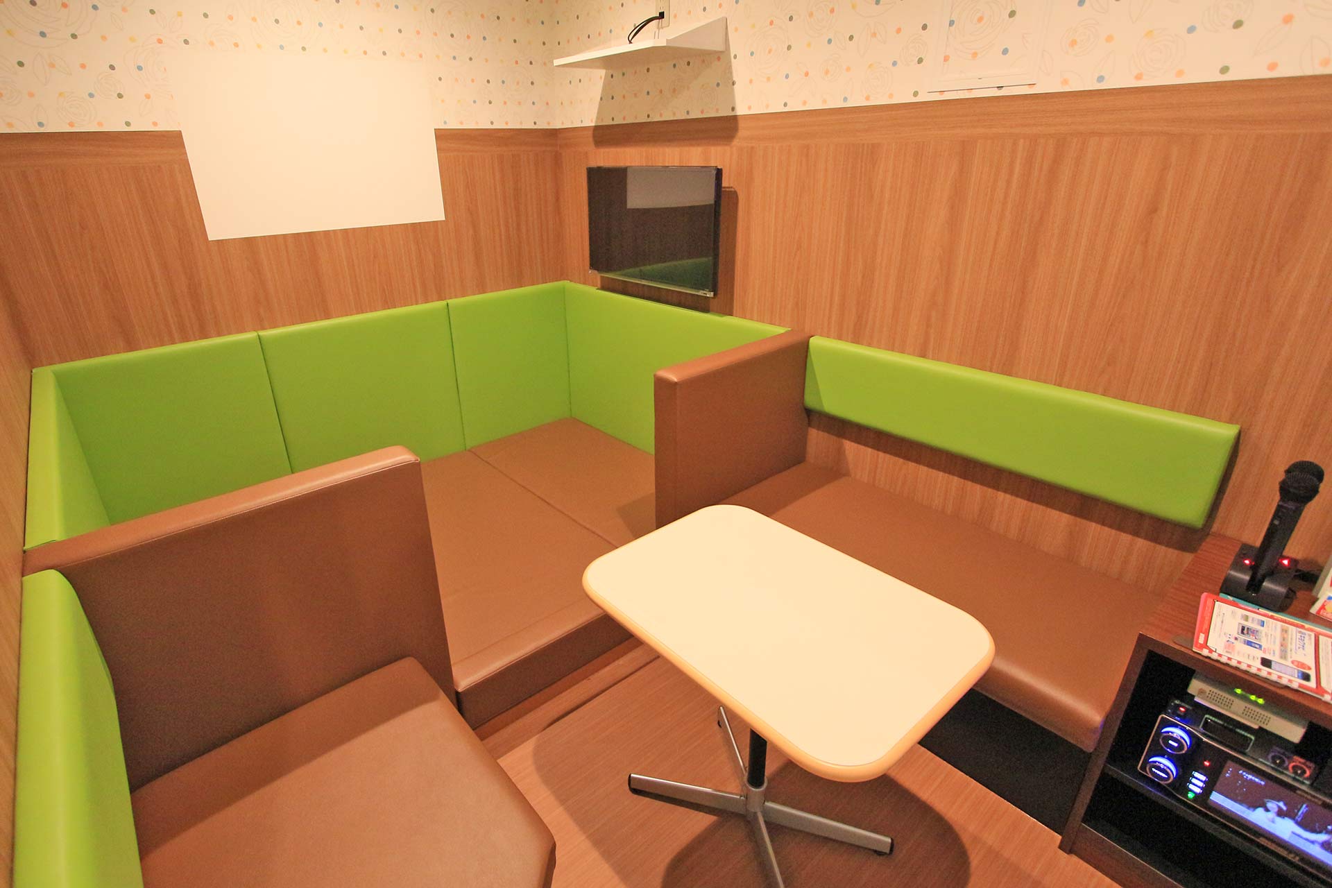 キッズルーム（ミラーリング設置）