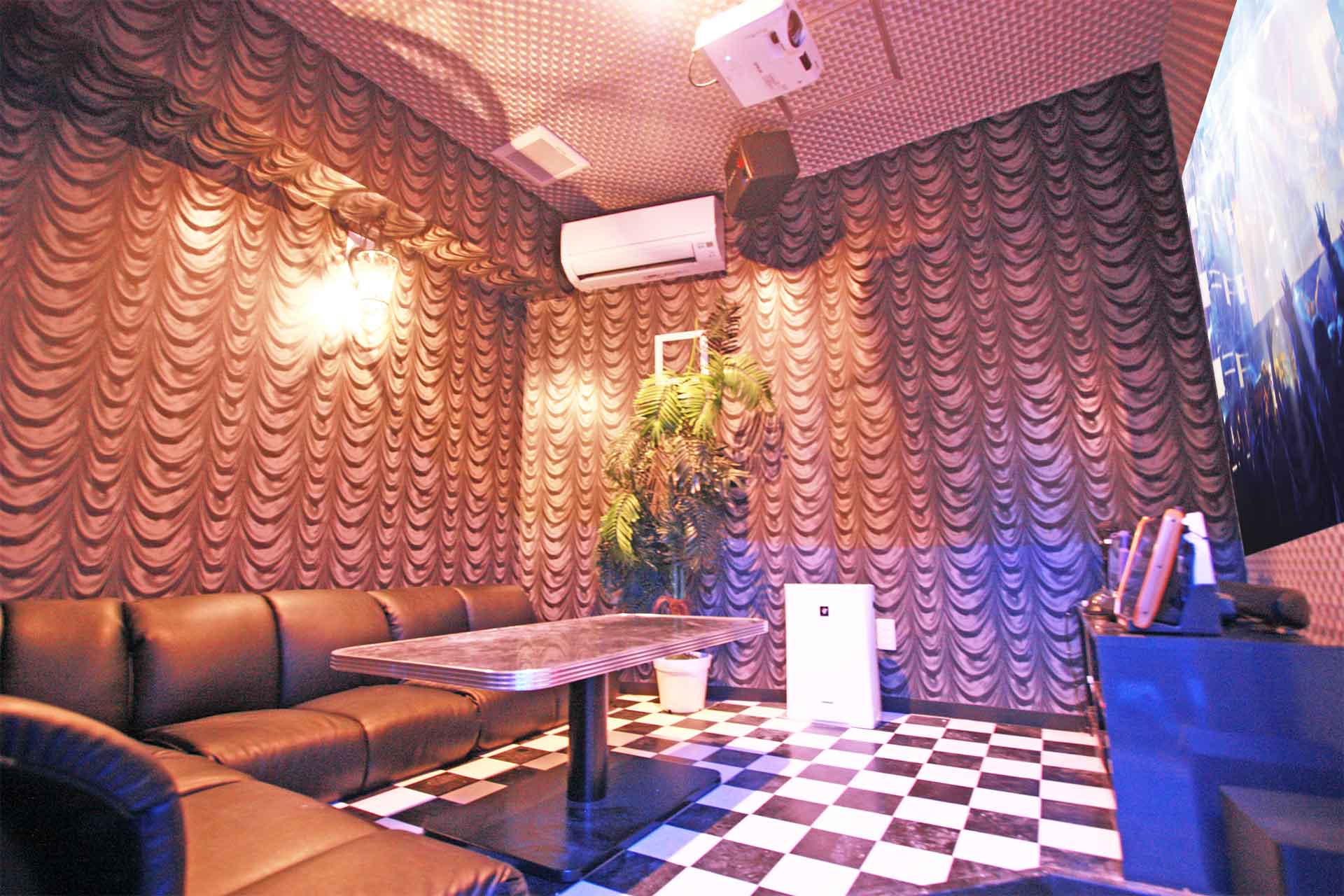 ホームシアタールーム（Blu-ray/DVD設置）