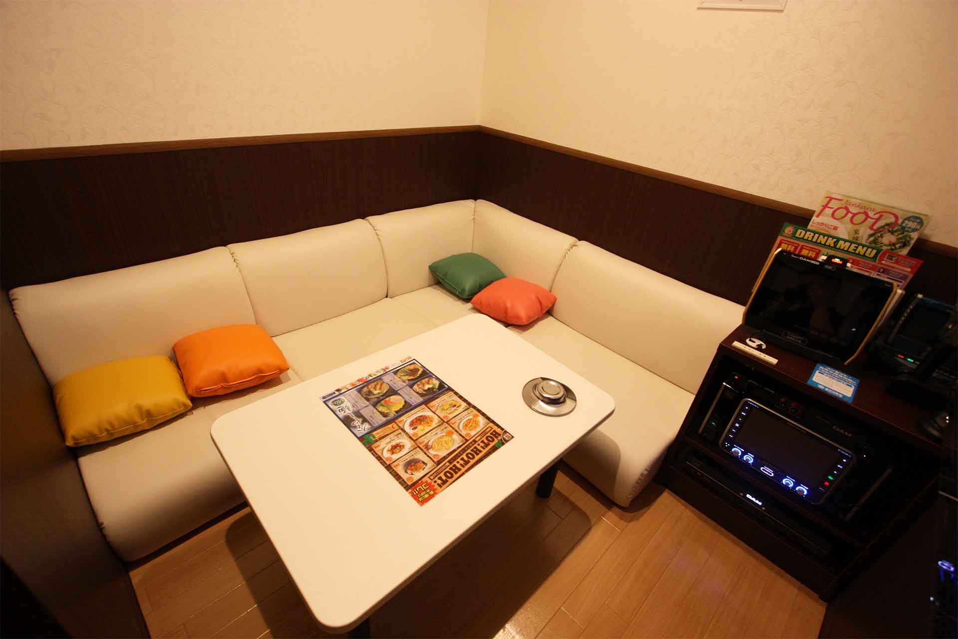 ローソファールーム