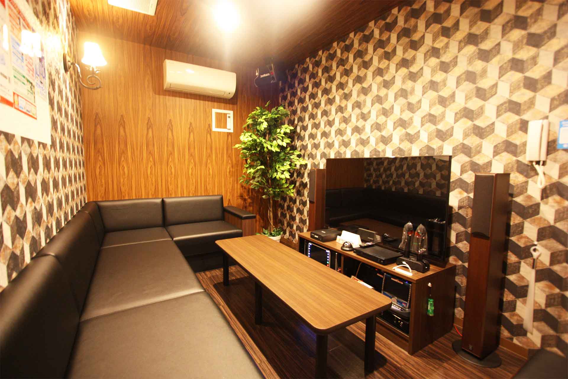 ホームシアタールーム（DVD設置）