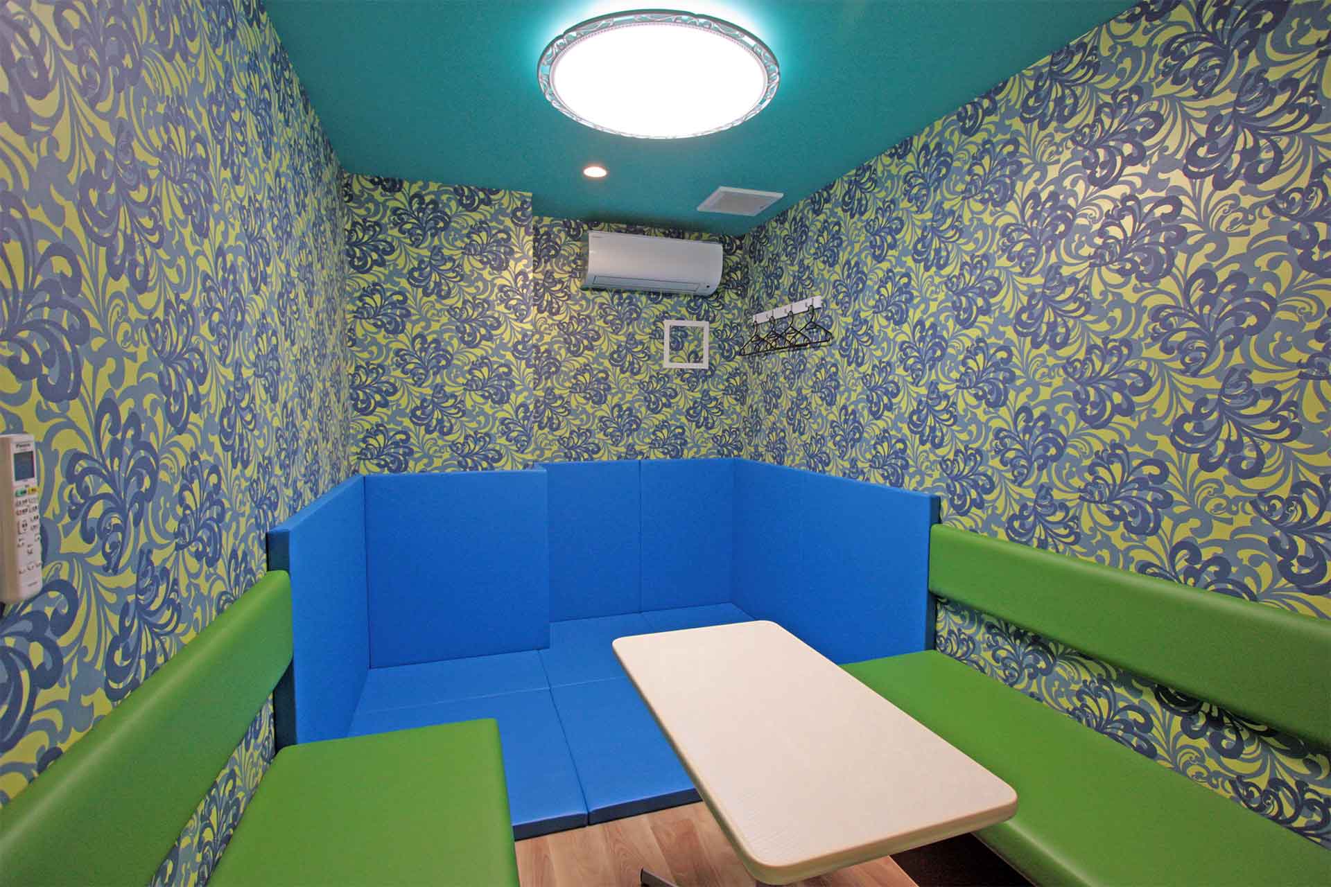 ファミリーマットルーム（ミラーリング設置）