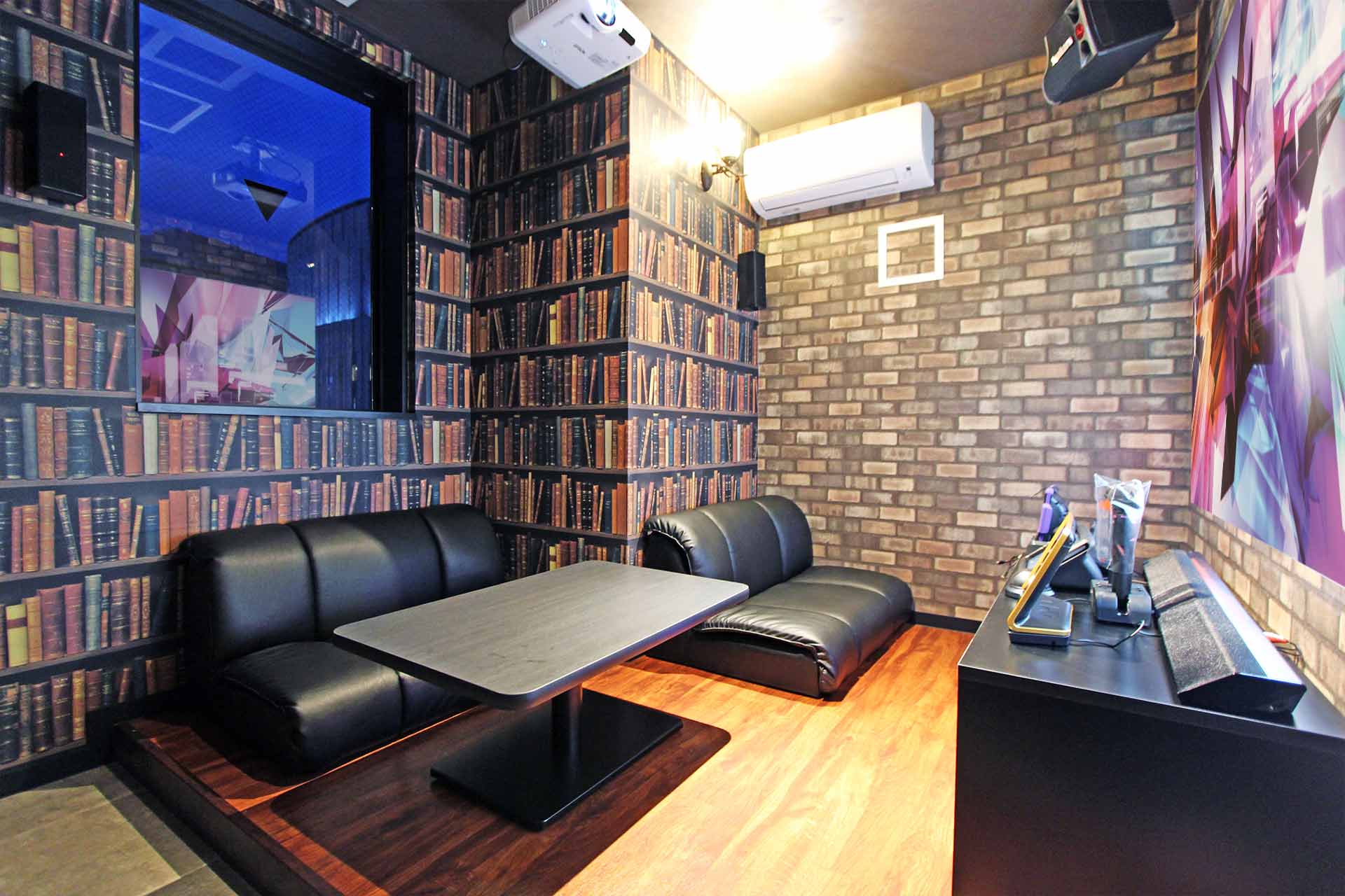 ホームシアタールーム（Blu-ray/ミラーリング設置）