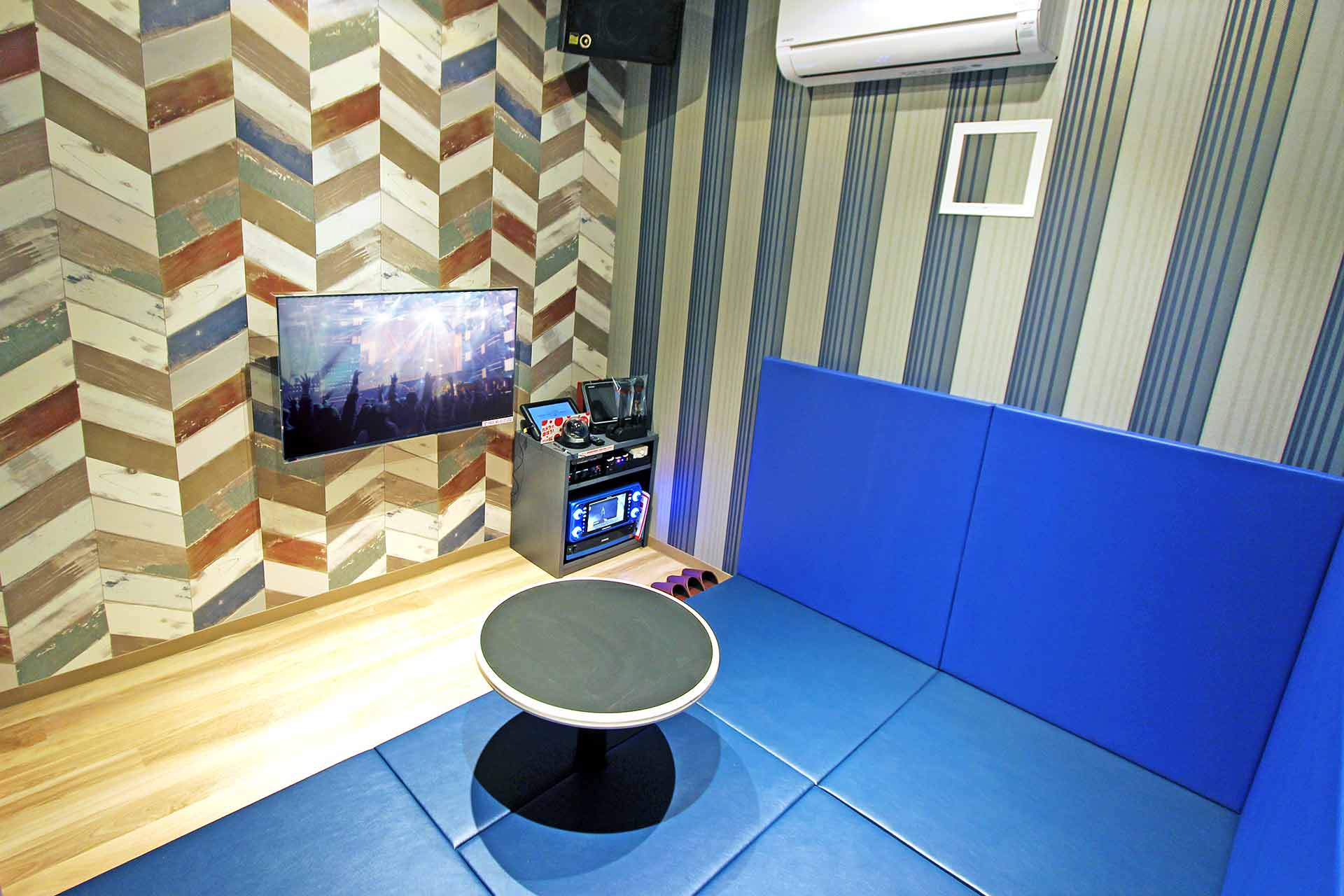 マットルーム（Blu-ray/DVD設置）