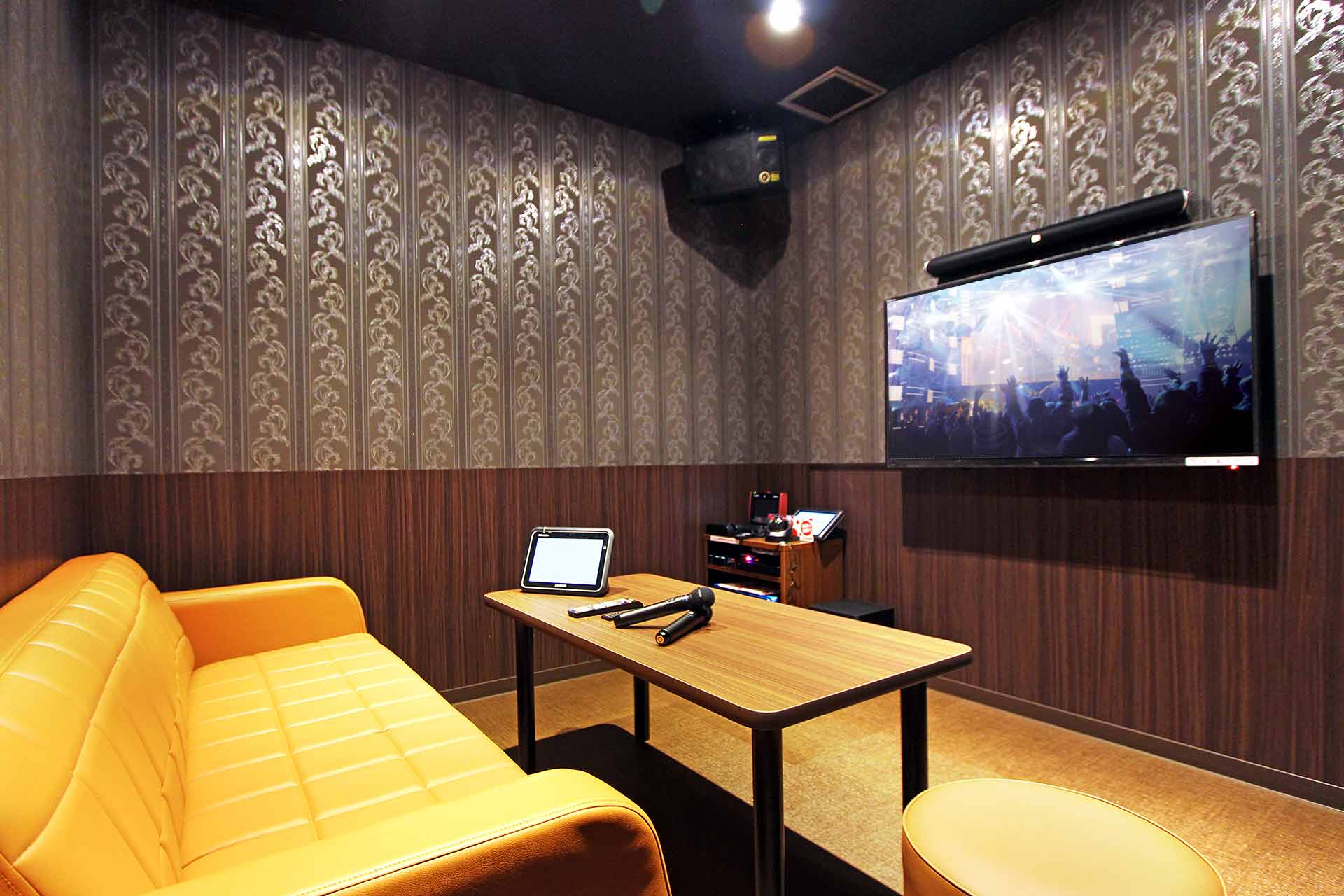 ホームシアタールーム（Blu-ray/ミラーリング設置）