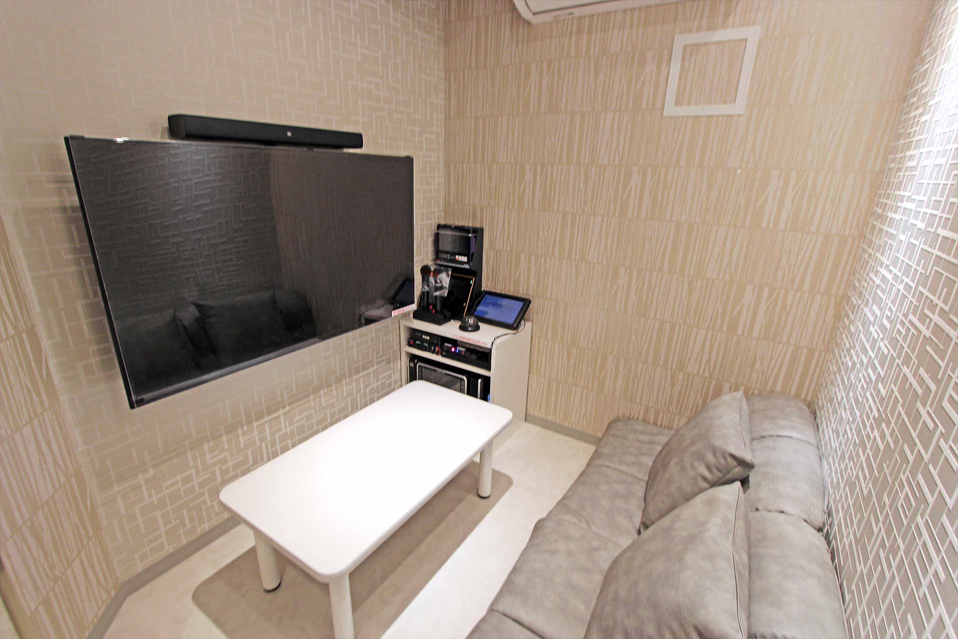 ローソファールーム（Blu-ray/DVD設置）