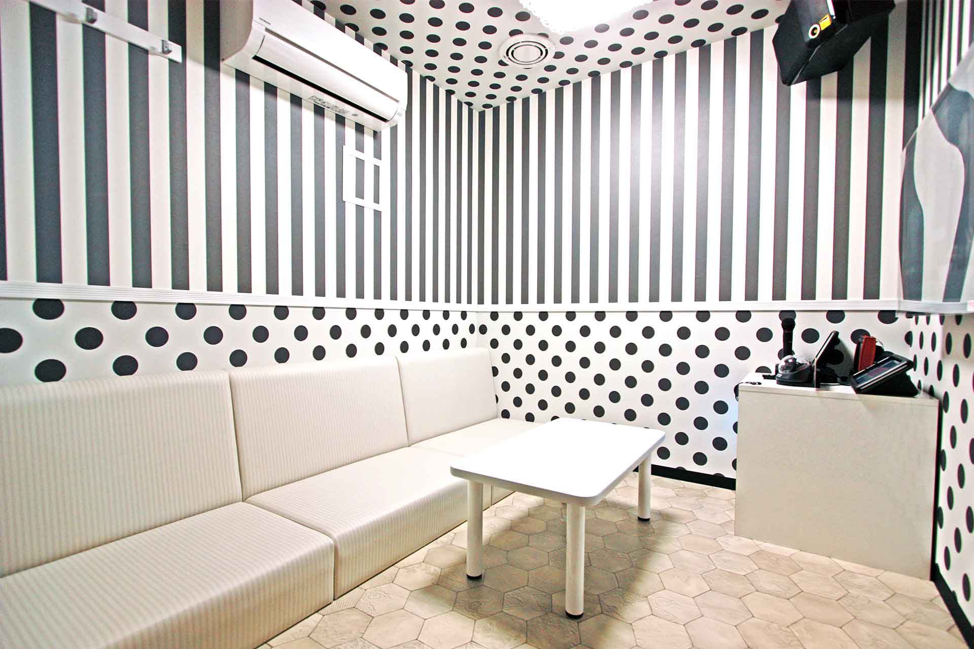 ローソファールーム（Blu-ray/DVD設置）