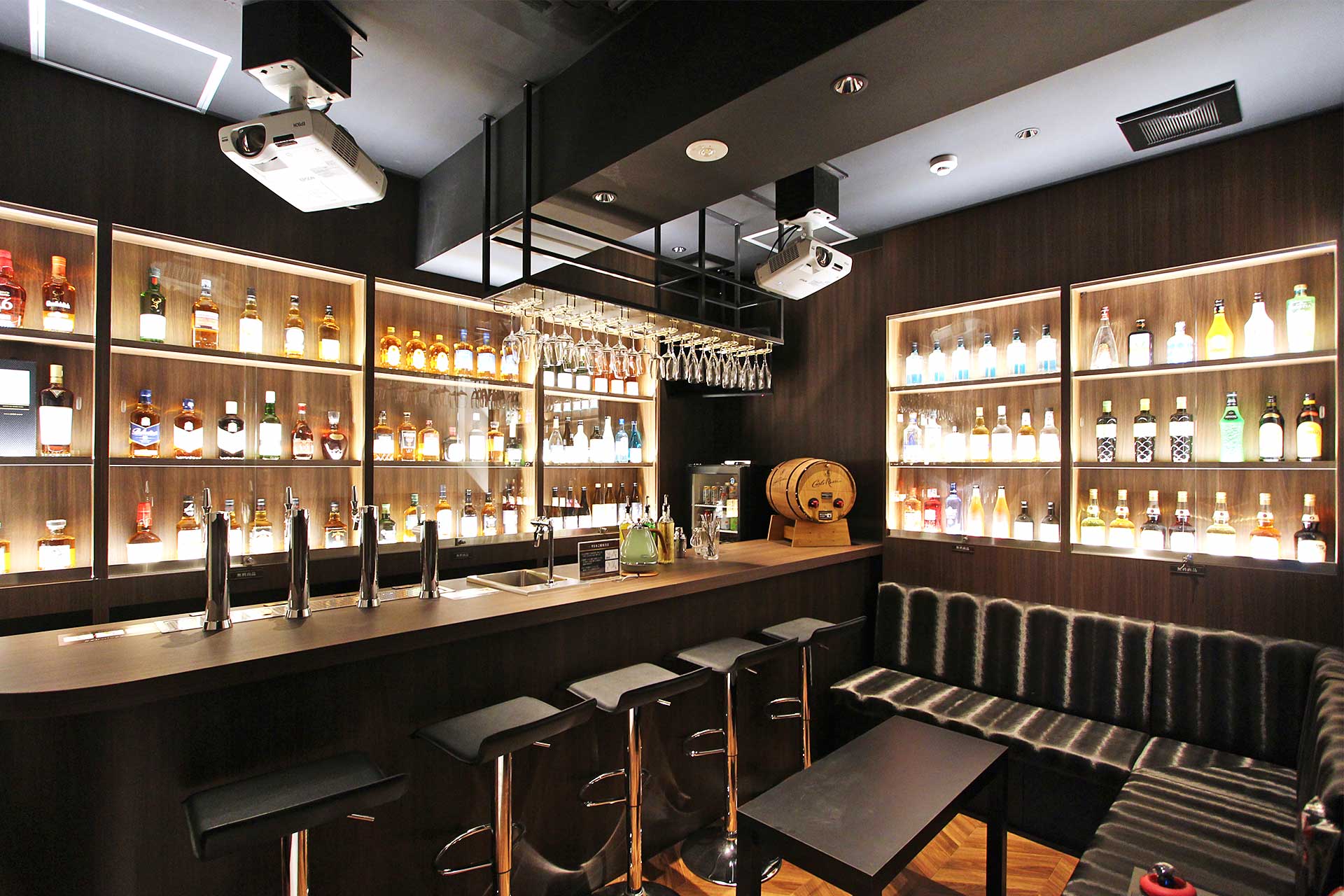 サントリールーム（Blu-ray/DVD設置）