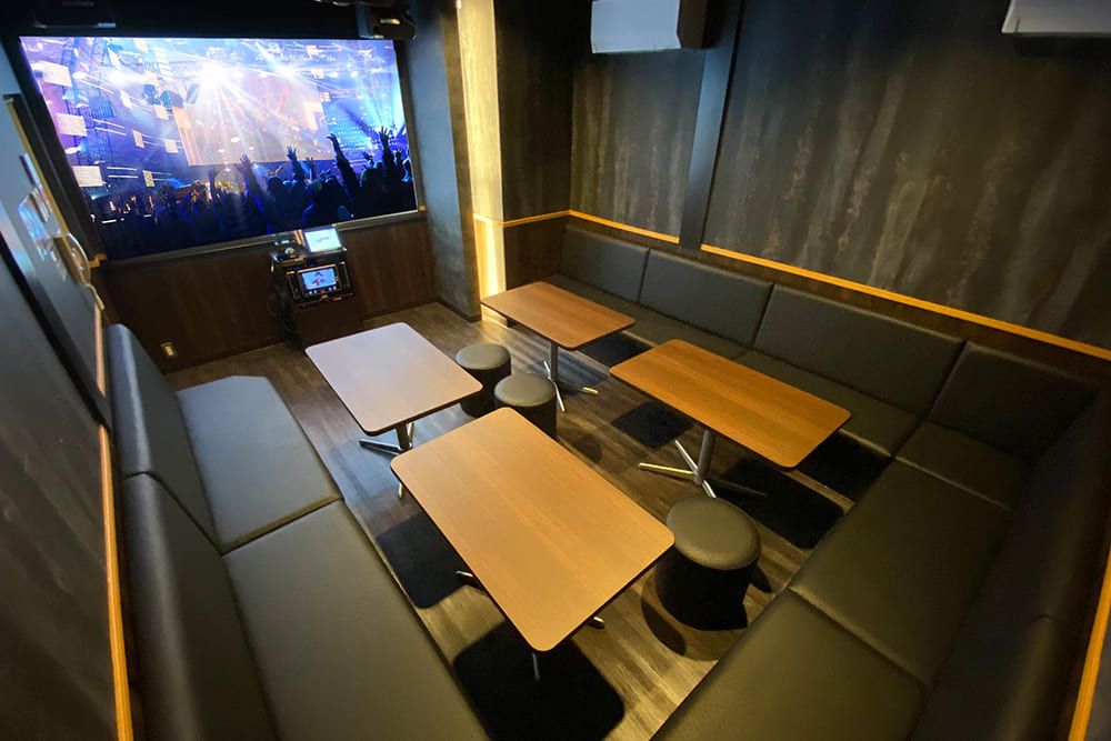 プロジェクタールーム（ミラーリング設置）