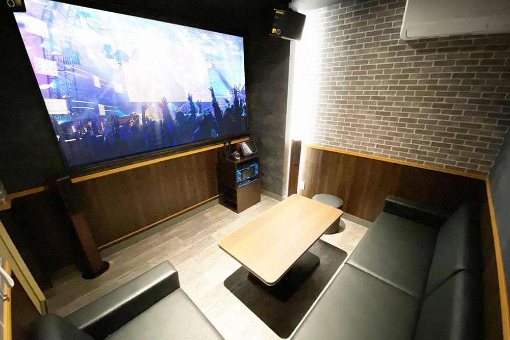 ホームシアタールーム（Blu-ray / ミラーリング設置）