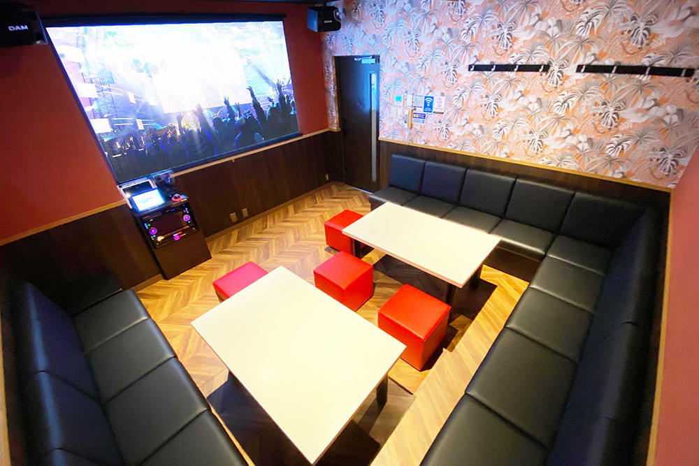 プロジェクタールーム（ミラーリング設置）