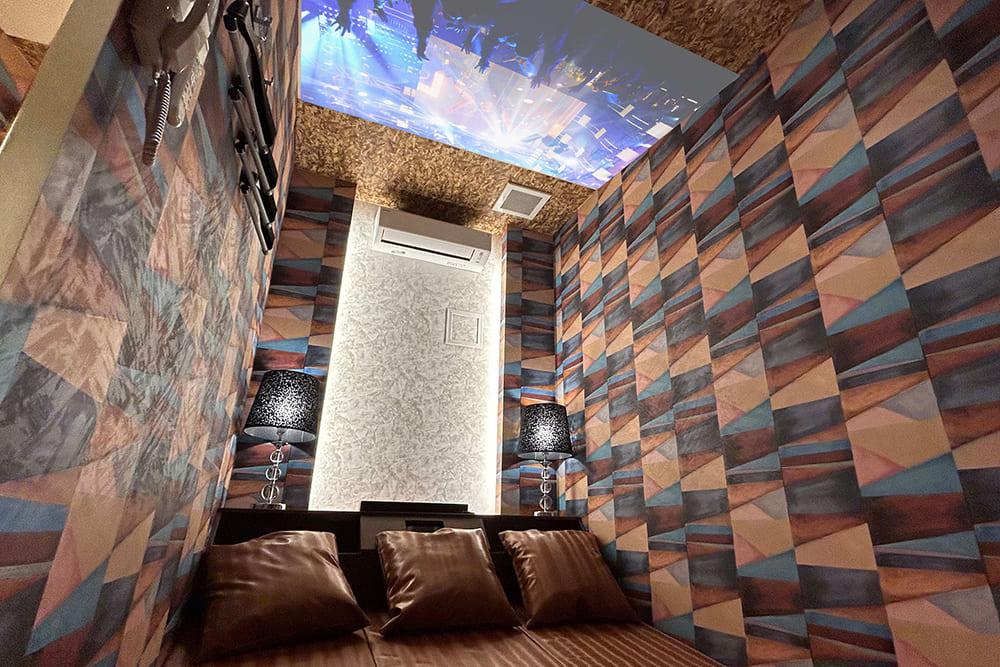 朝までみんなで寝ころべルーム（Blu-ray/DVD設置）