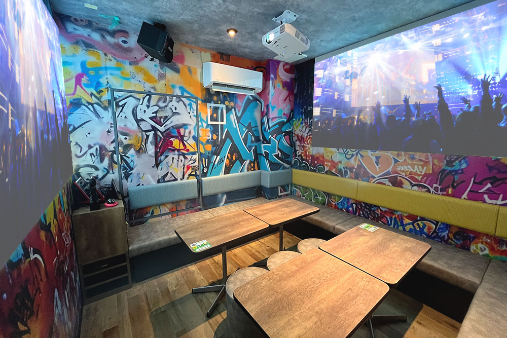 デュアルプロジェクタールーム（ミラーリング設置）