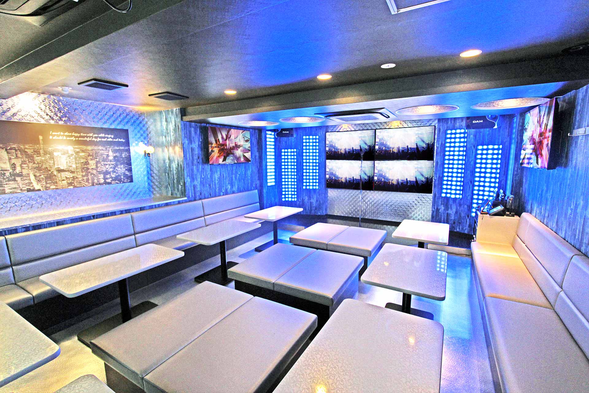 茶屋町店203号室