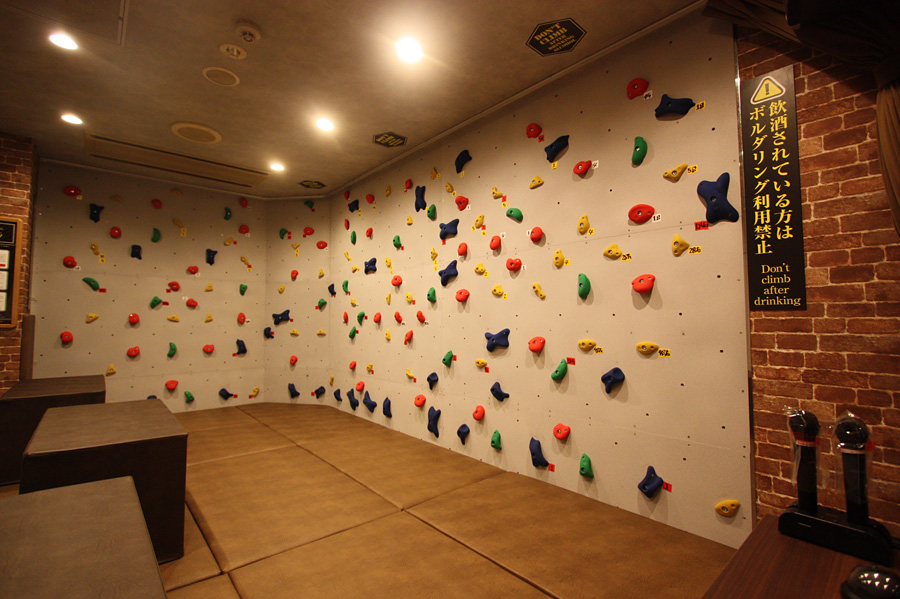 ボルダリングルーム:三宮駅前店_01