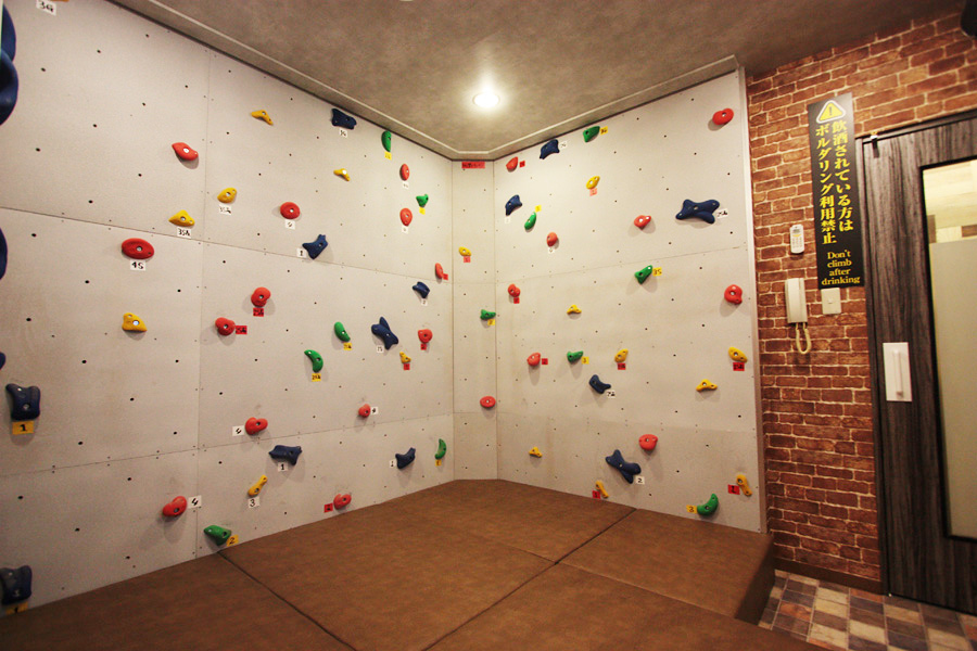 ボルダリングルーム:高槻2号店
